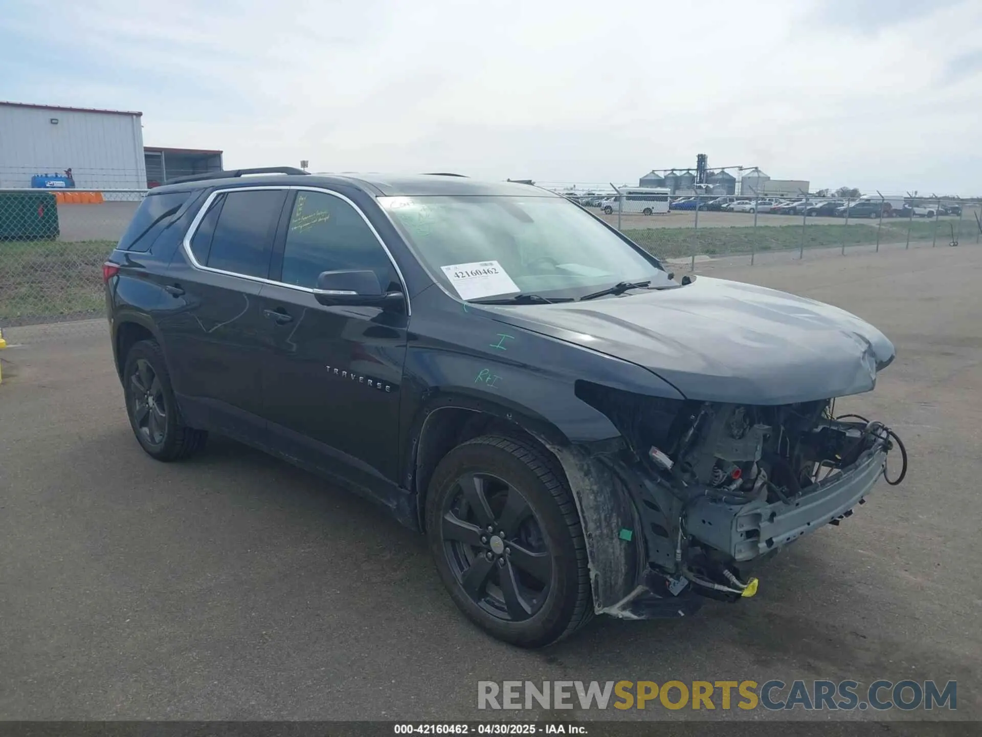 1 Photograph of a damaged car 1GNEVHKW1LJ215299 CHEVROLET TRAVERSE 2020