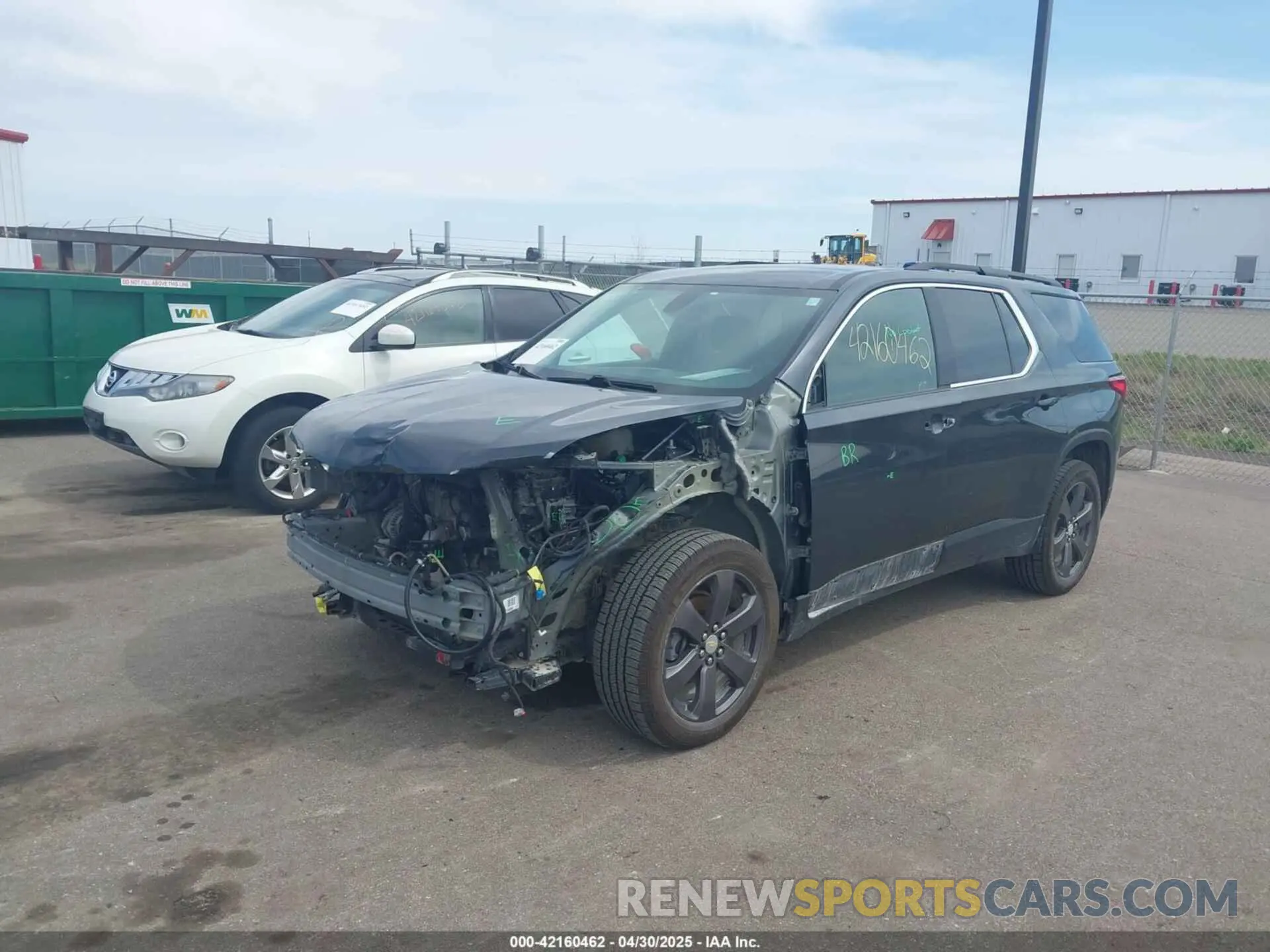 18 Photograph of a damaged car 1GNEVHKW1LJ215299 CHEVROLET TRAVERSE 2020
