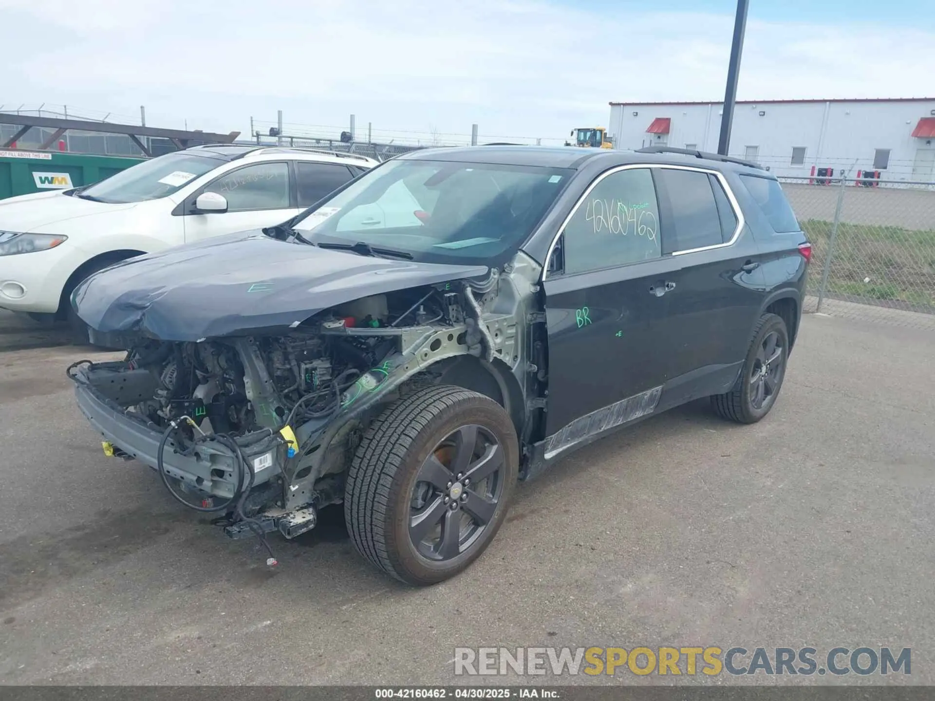 2 Photograph of a damaged car 1GNEVHKW1LJ215299 CHEVROLET TRAVERSE 2020