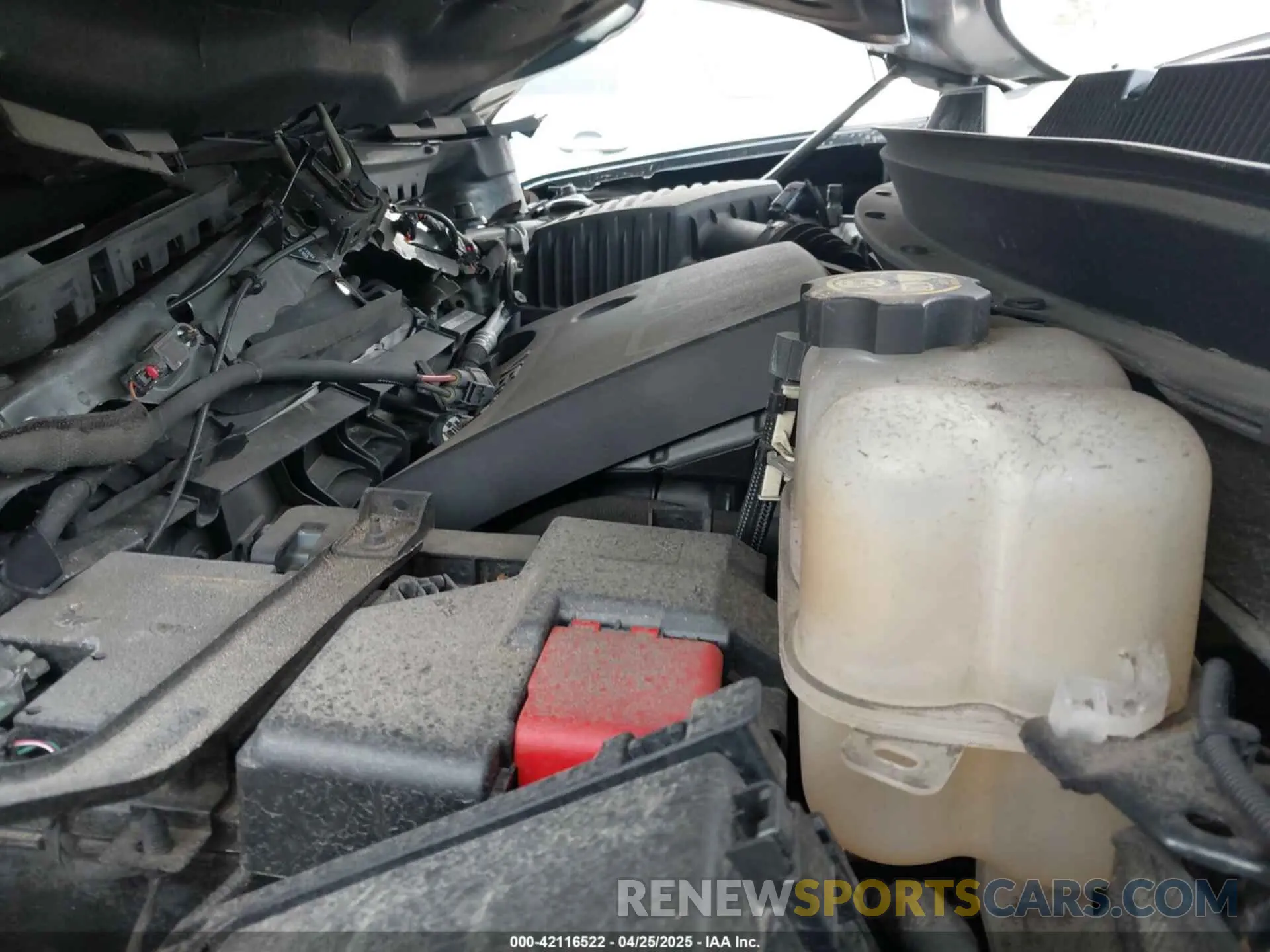 10 Photograph of a damaged car 1GNEVHKW1LJ322532 CHEVROLET TRAVERSE 2020