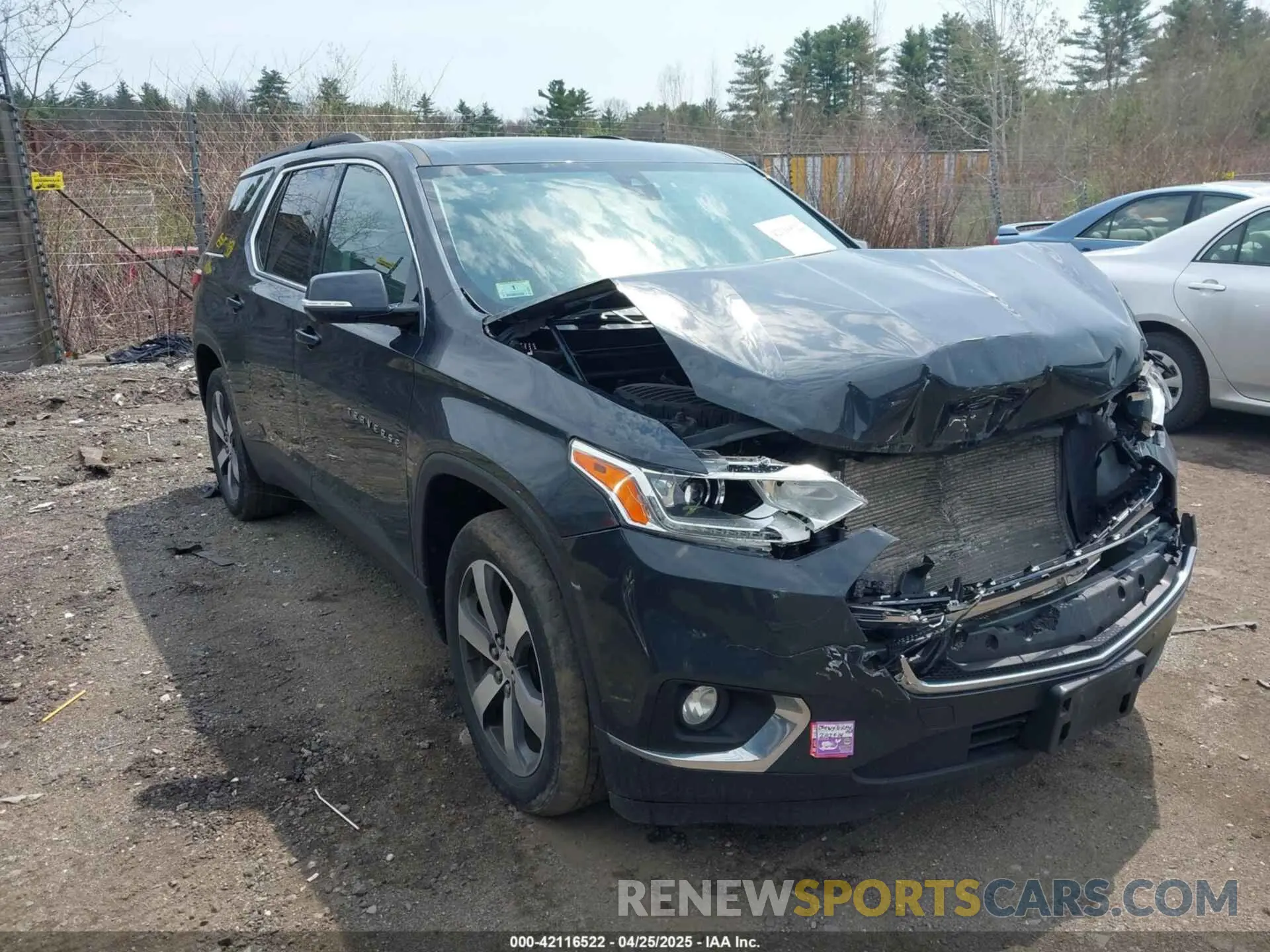 13 Photograph of a damaged car 1GNEVHKW1LJ322532 CHEVROLET TRAVERSE 2020