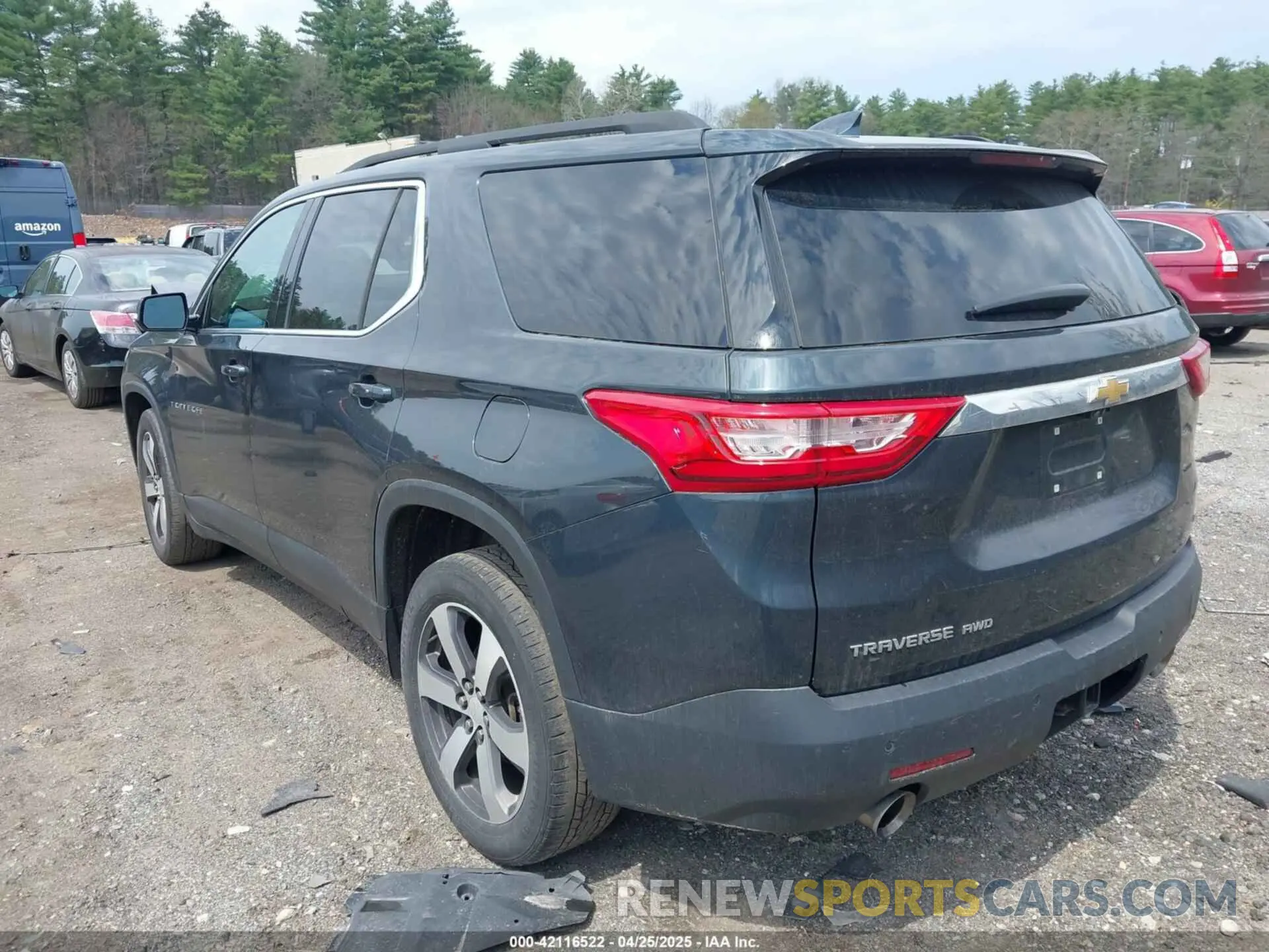 14 Photograph of a damaged car 1GNEVHKW1LJ322532 CHEVROLET TRAVERSE 2020