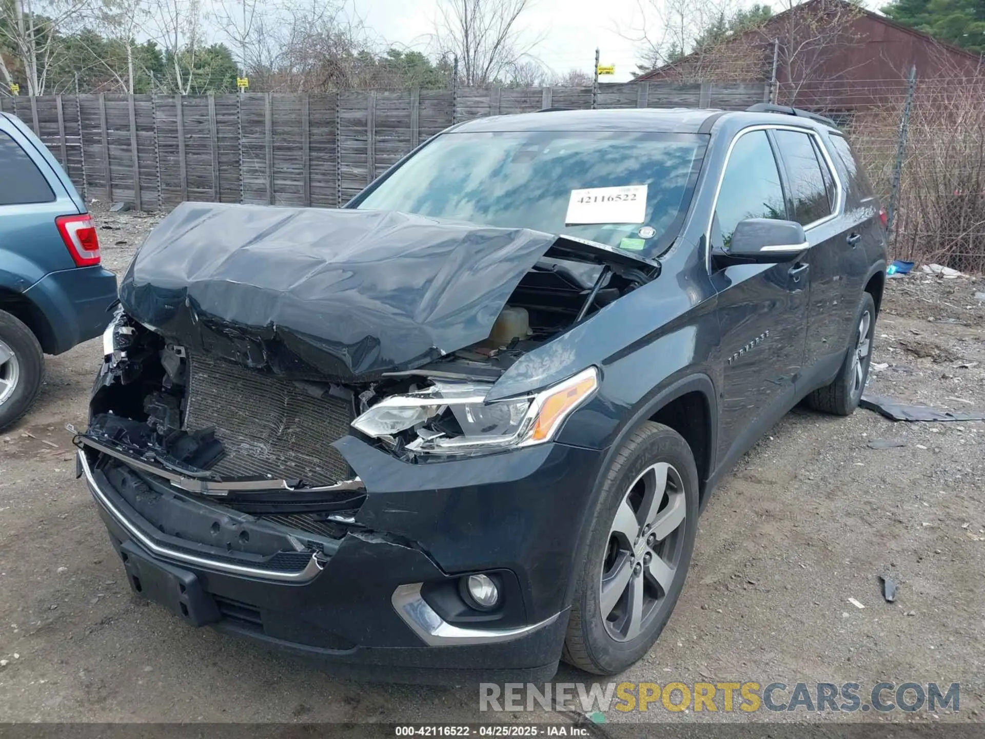2 Photograph of a damaged car 1GNEVHKW1LJ322532 CHEVROLET TRAVERSE 2020