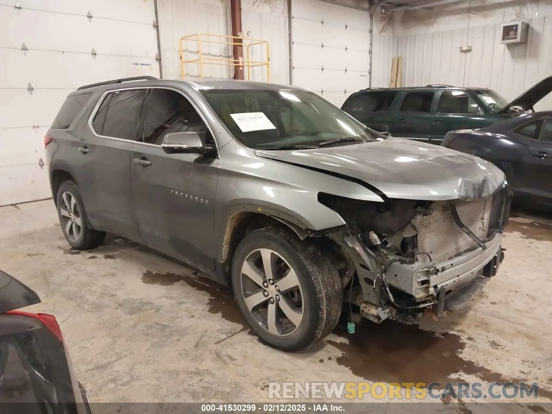 1 Photograph of a damaged car 1GNEVHKW2LJ133629 CHEVROLET TRAVERSE 2020