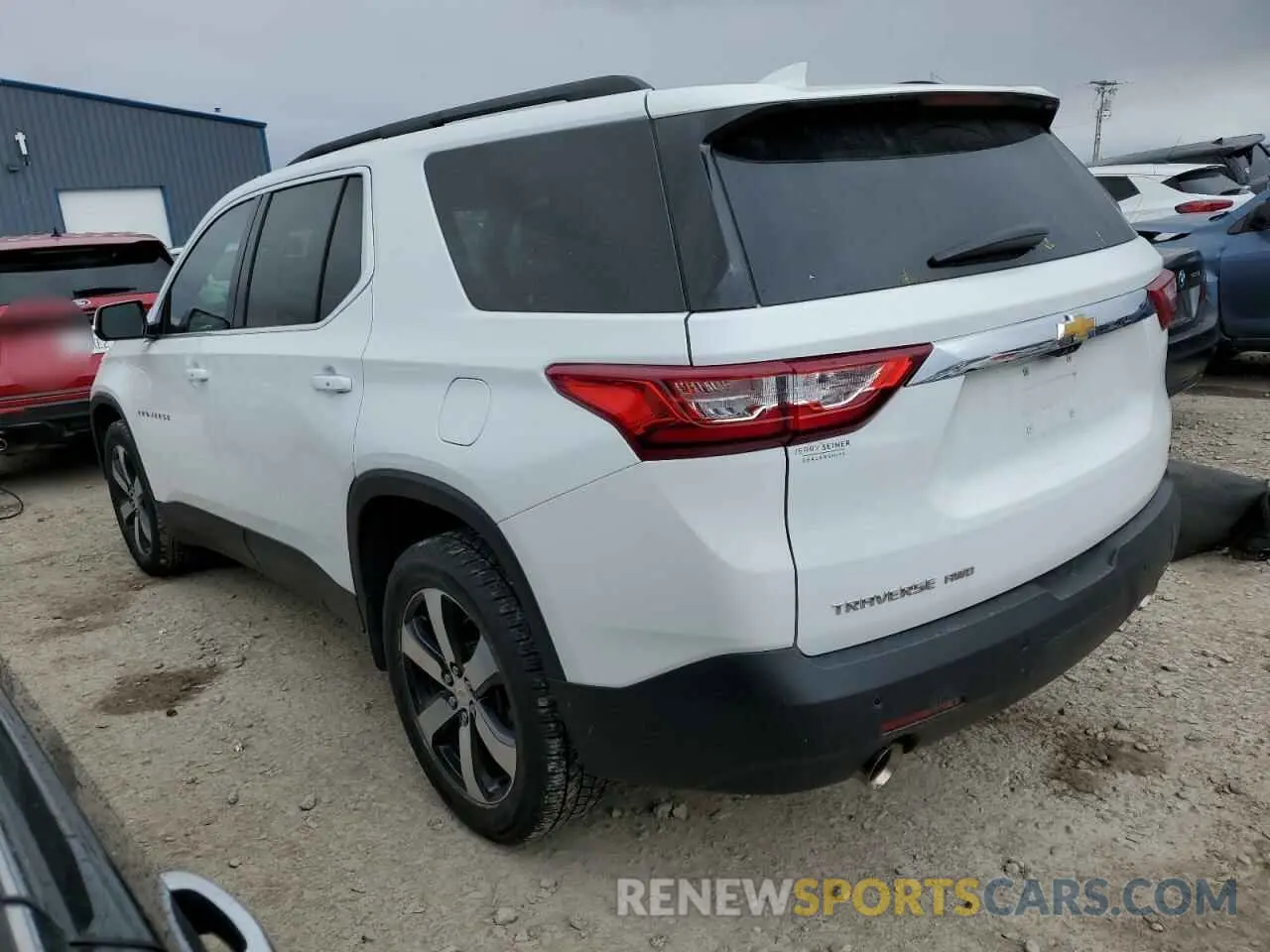 2 Photograph of a damaged car 1GNEVHKW2LJ245489 CHEVROLET TRAVERSE 2020