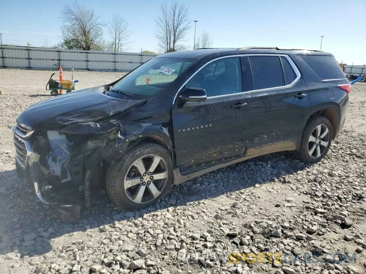 1 Photograph of a damaged car 1GNEVHKW3LJ115382 CHEVROLET TRAVERSE 2020