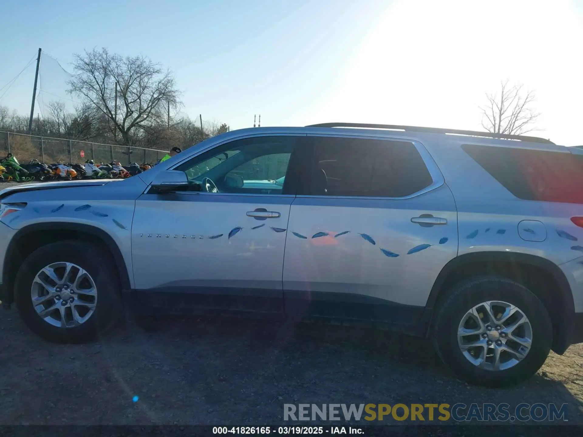 14 Photograph of a damaged car 1GNEVHKW3LJ256209 CHEVROLET TRAVERSE 2020