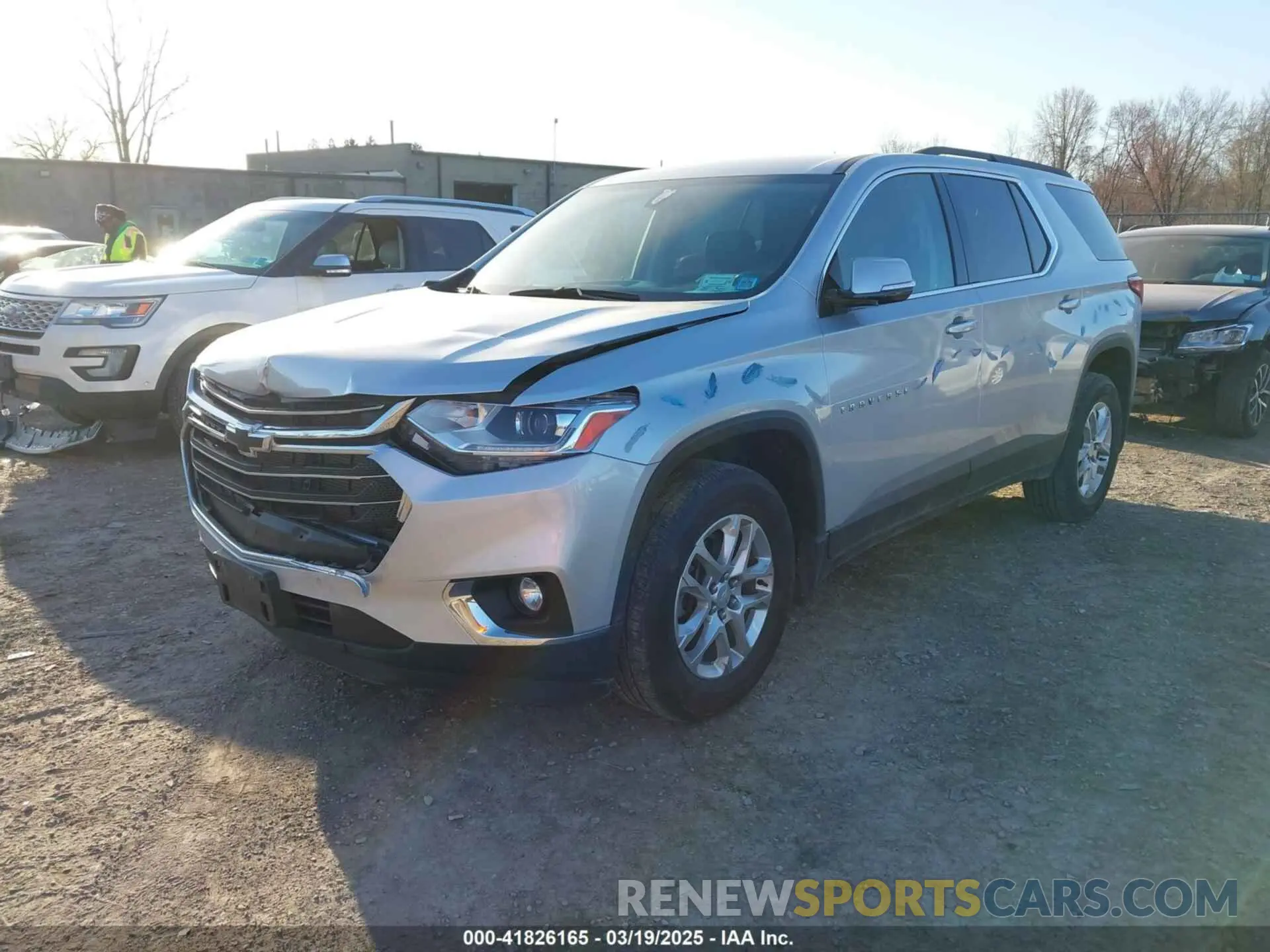 2 Photograph of a damaged car 1GNEVHKW3LJ256209 CHEVROLET TRAVERSE 2020