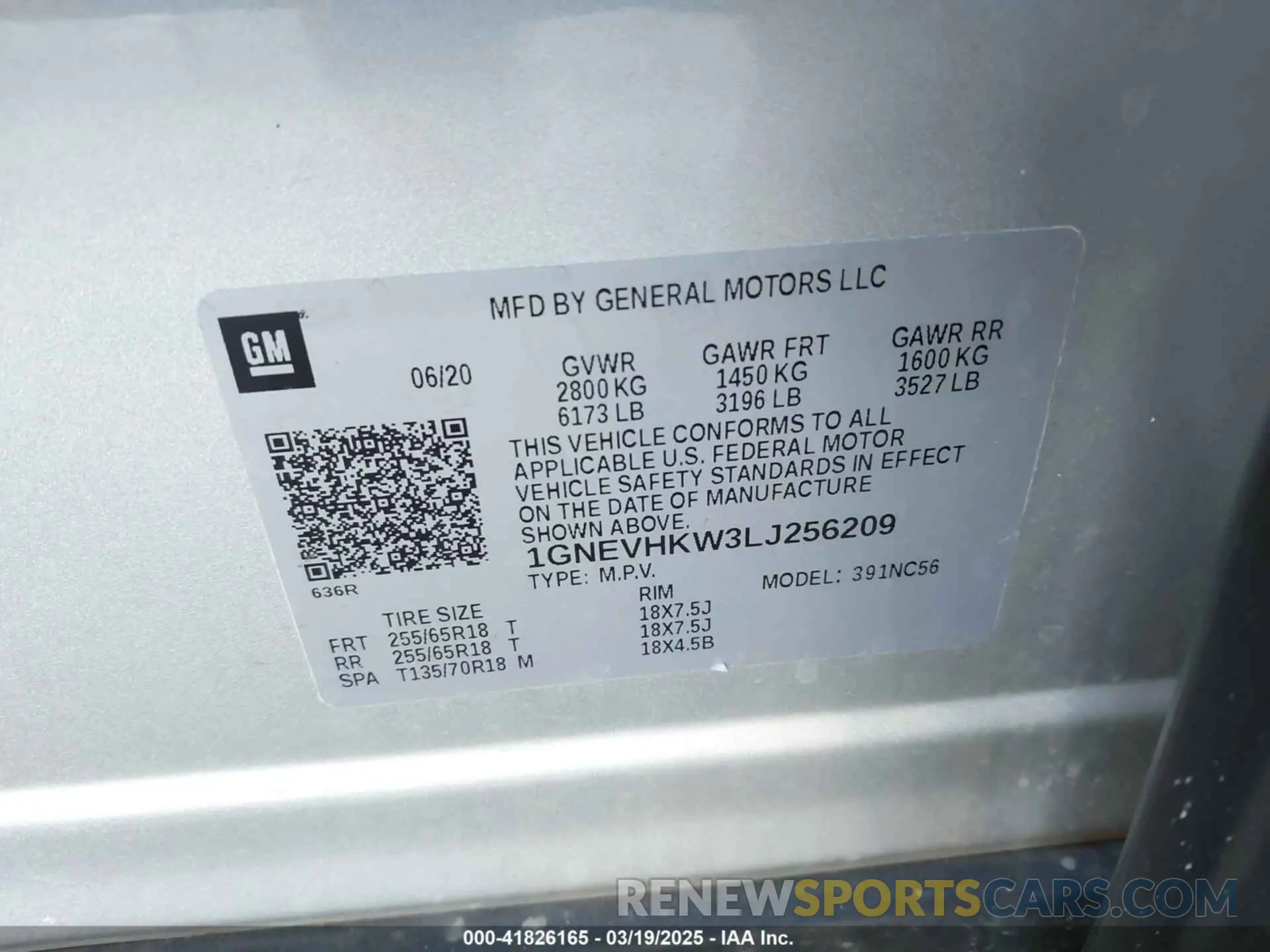 9 Photograph of a damaged car 1GNEVHKW3LJ256209 CHEVROLET TRAVERSE 2020