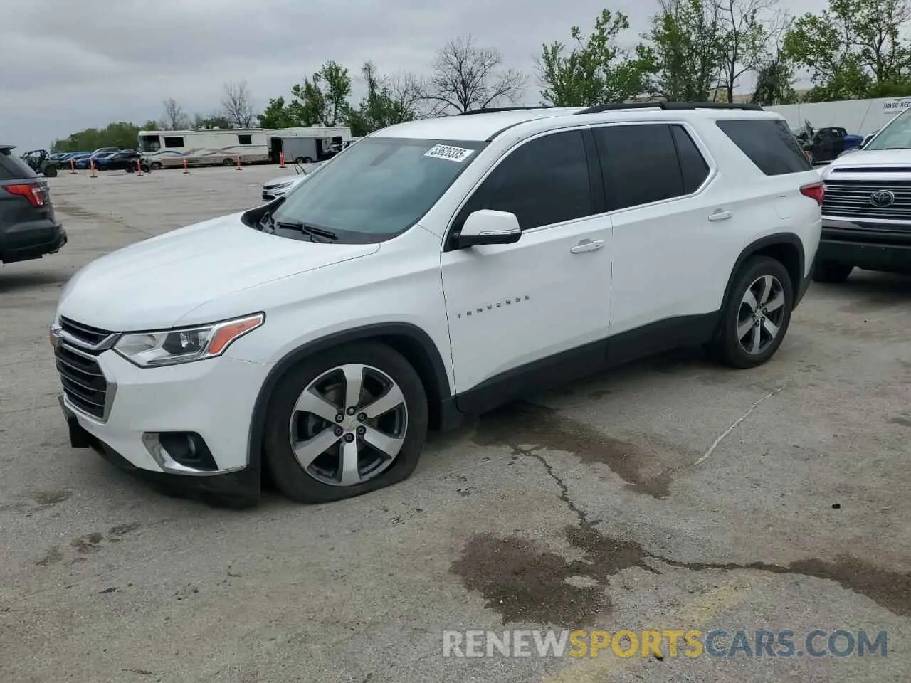 1 Photograph of a damaged car 1GNEVHKW4LJ107436 CHEVROLET TRAVERSE 2020
