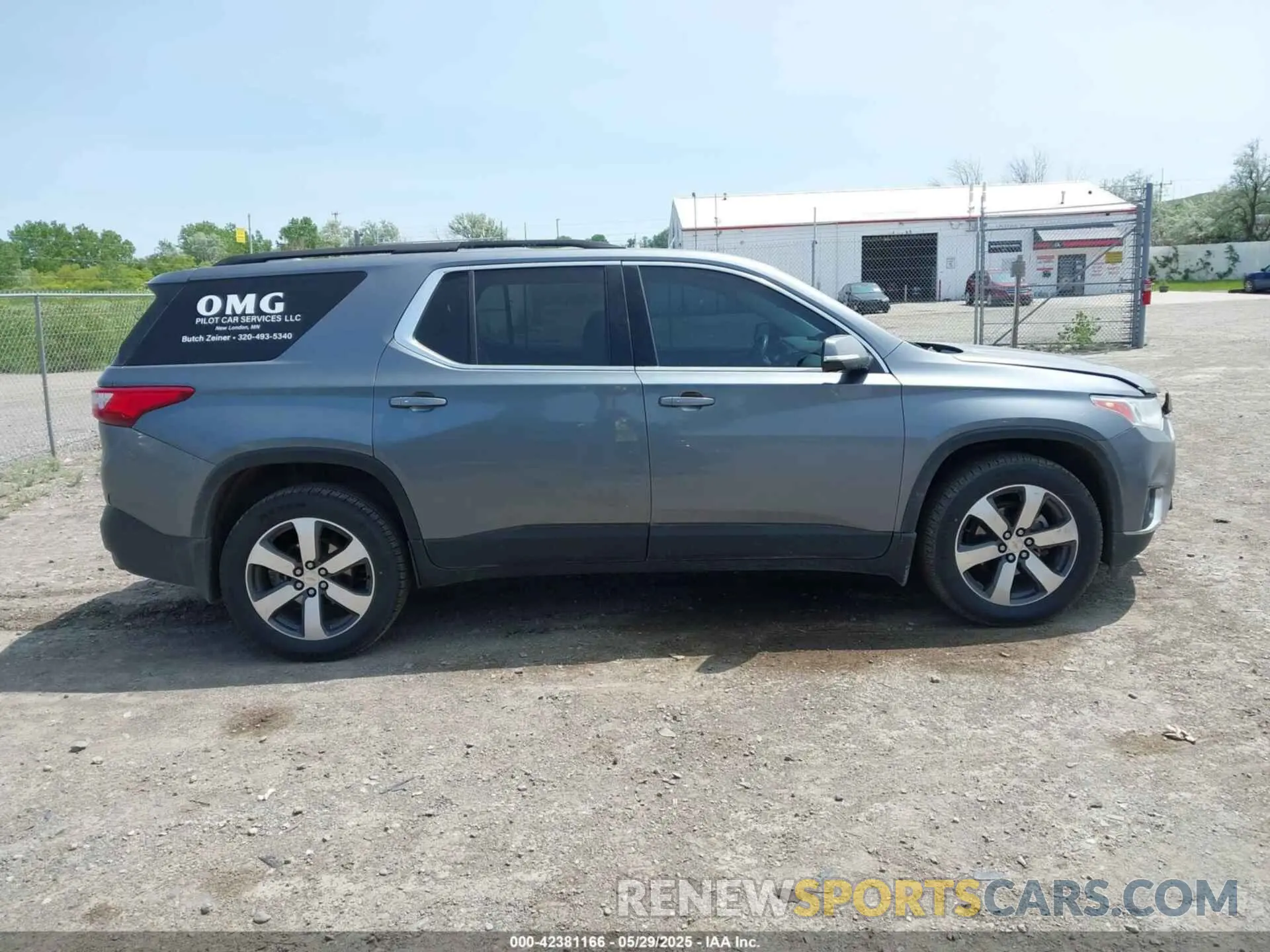 13 Photograph of a damaged car 1GNEVHKW4LJ144745 CHEVROLET TRAVERSE 2020