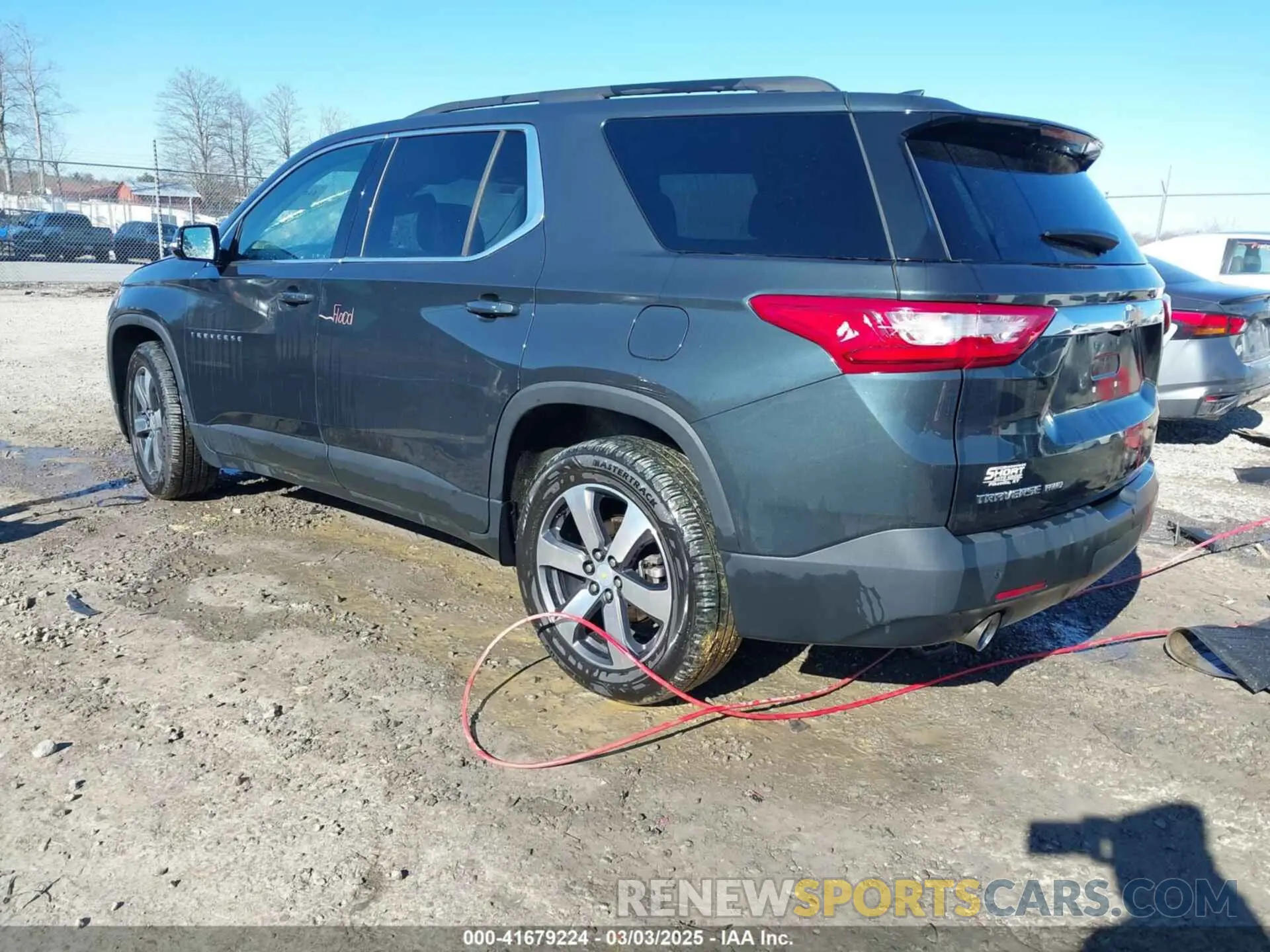 3 Photograph of a damaged car 1GNEVHKW5LJ181500 CHEVROLET TRAVERSE 2020