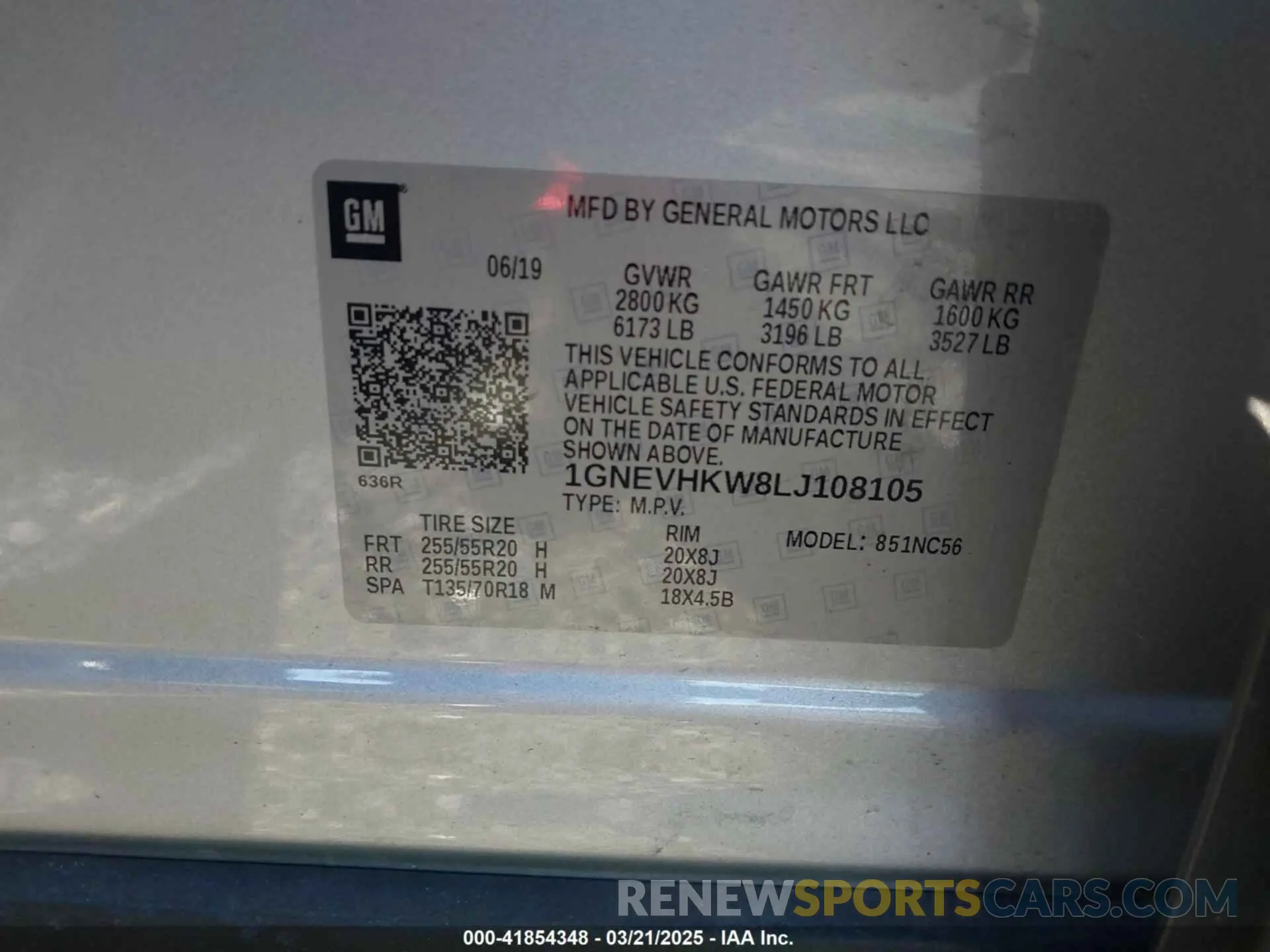9 Photograph of a damaged car 1GNEVHKW8LJ108105 CHEVROLET TRAVERSE 2020