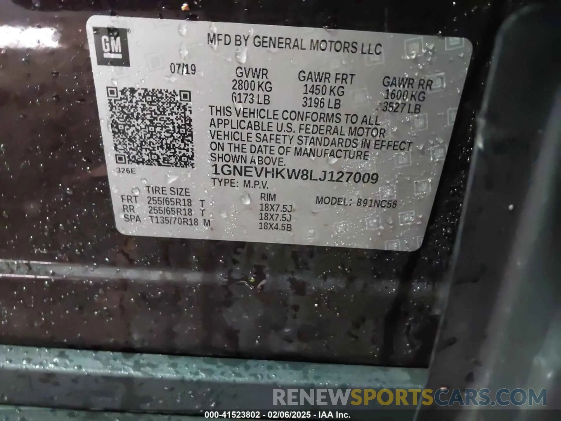 9 Photograph of a damaged car 1GNEVHKW8LJ127009 CHEVROLET TRAVERSE 2020