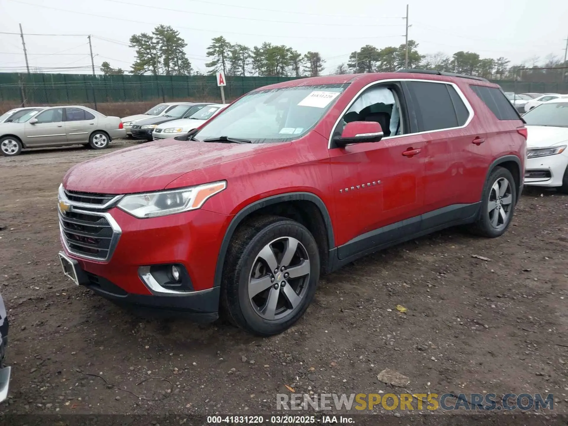 2 Photograph of a damaged car 1GNEVHKW9LJ158673 CHEVROLET TRAVERSE 2020