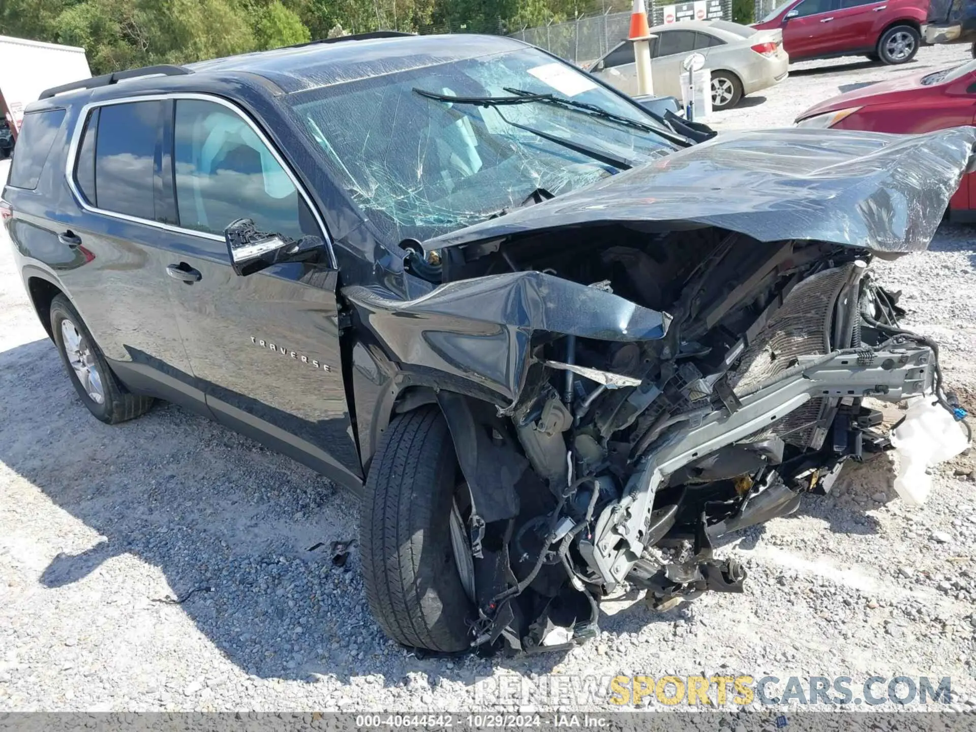 1 Photograph of a damaged car 1GNEVHKW9LJ194976 CHEVROLET TRAVERSE 2020