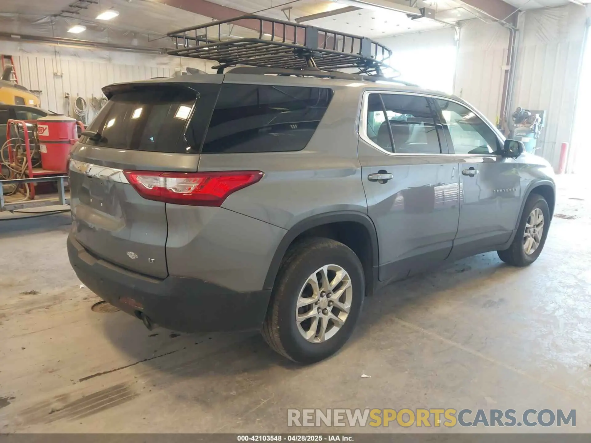 4 Photograph of a damaged car 1GNEVHKWXLJ228763 CHEVROLET TRAVERSE 2020