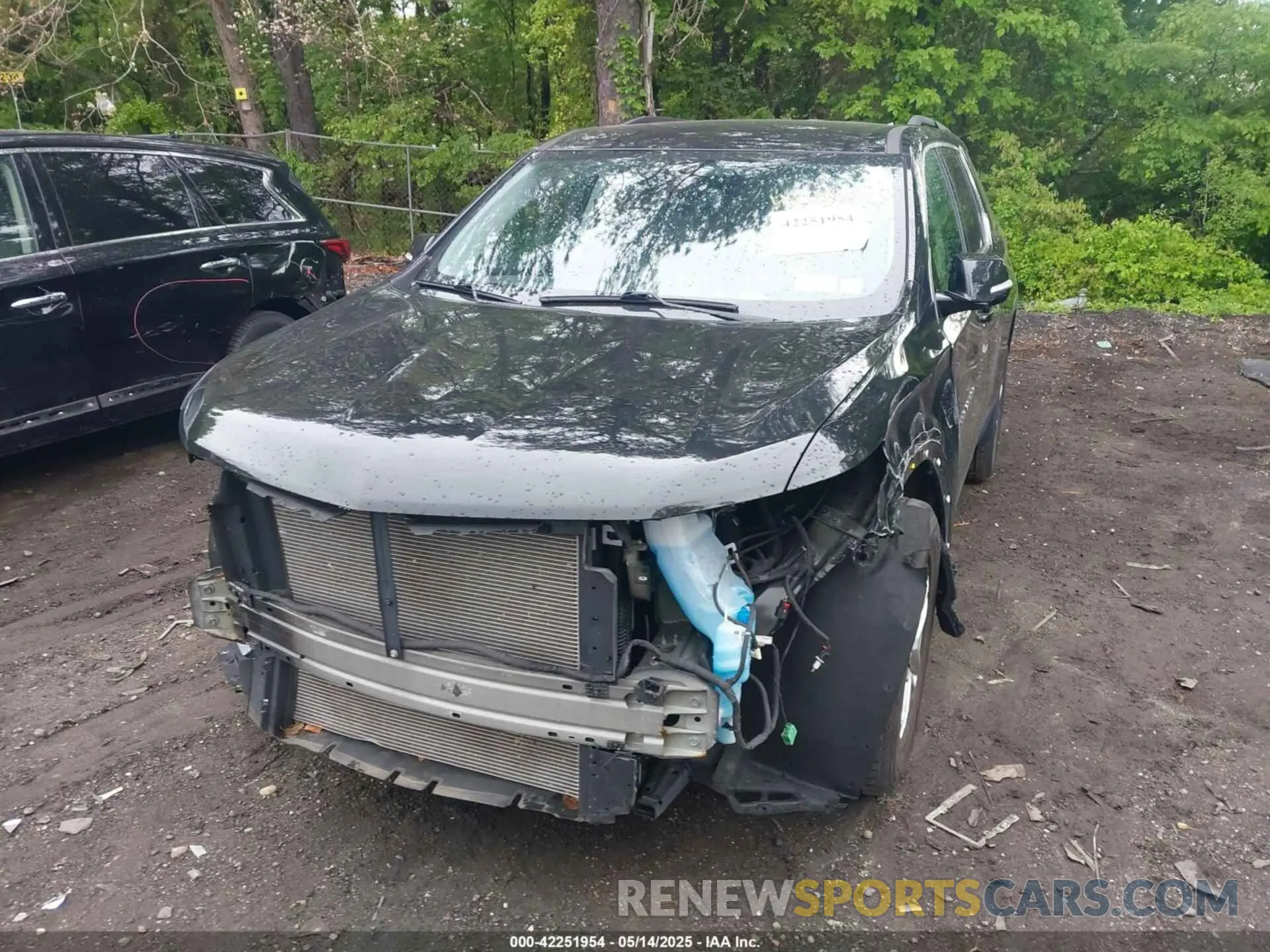 12 Photograph of a damaged car 1GNEVHKWXLJ324540 CHEVROLET TRAVERSE 2020