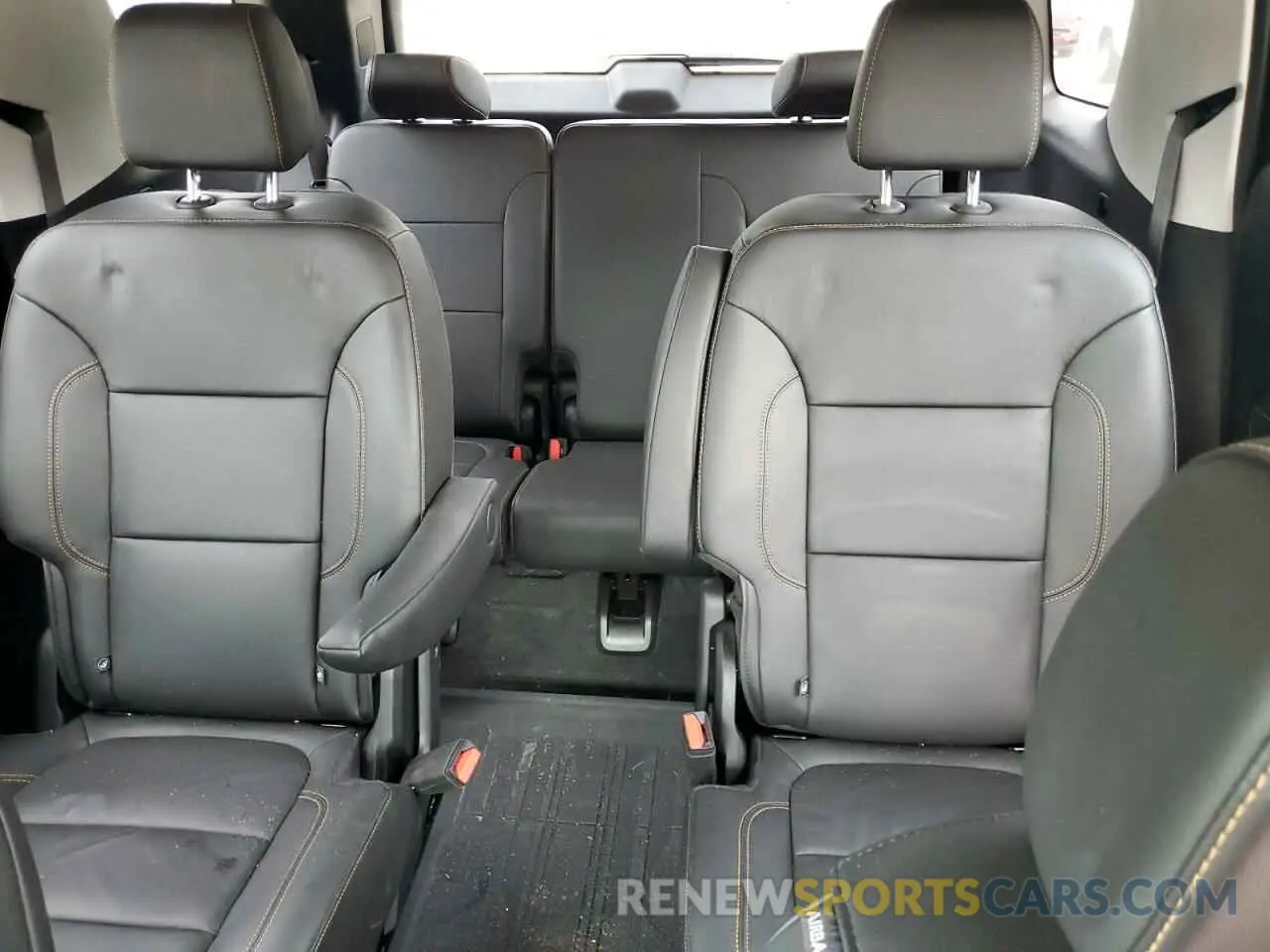 10 Photograph of a damaged car 1GNEVJKW1LJ163969 CHEVROLET TRAVERSE 2020
