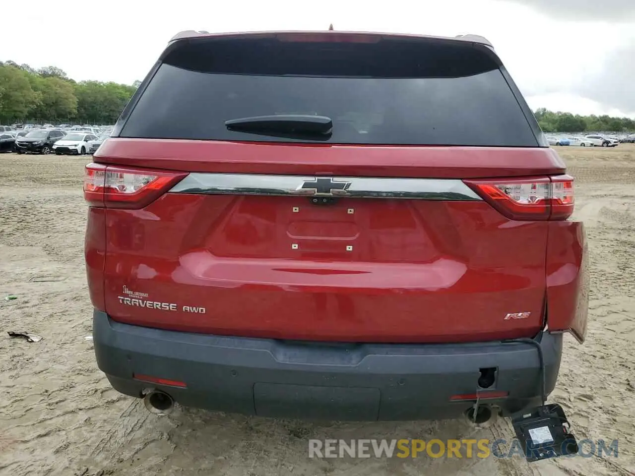 6 Photograph of a damaged car 1GNEVJKW1LJ163969 CHEVROLET TRAVERSE 2020
