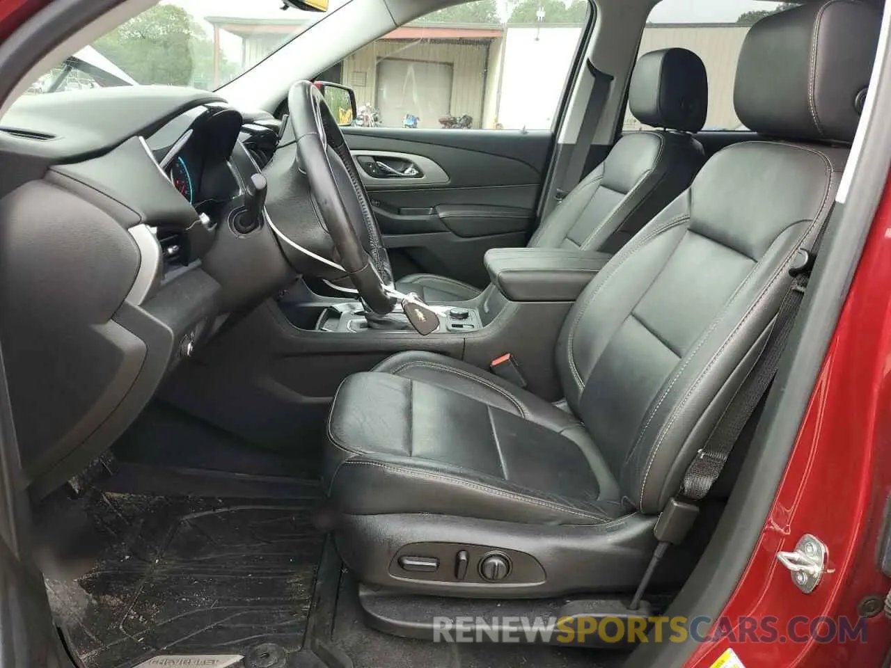 7 Photograph of a damaged car 1GNEVJKW1LJ163969 CHEVROLET TRAVERSE 2020