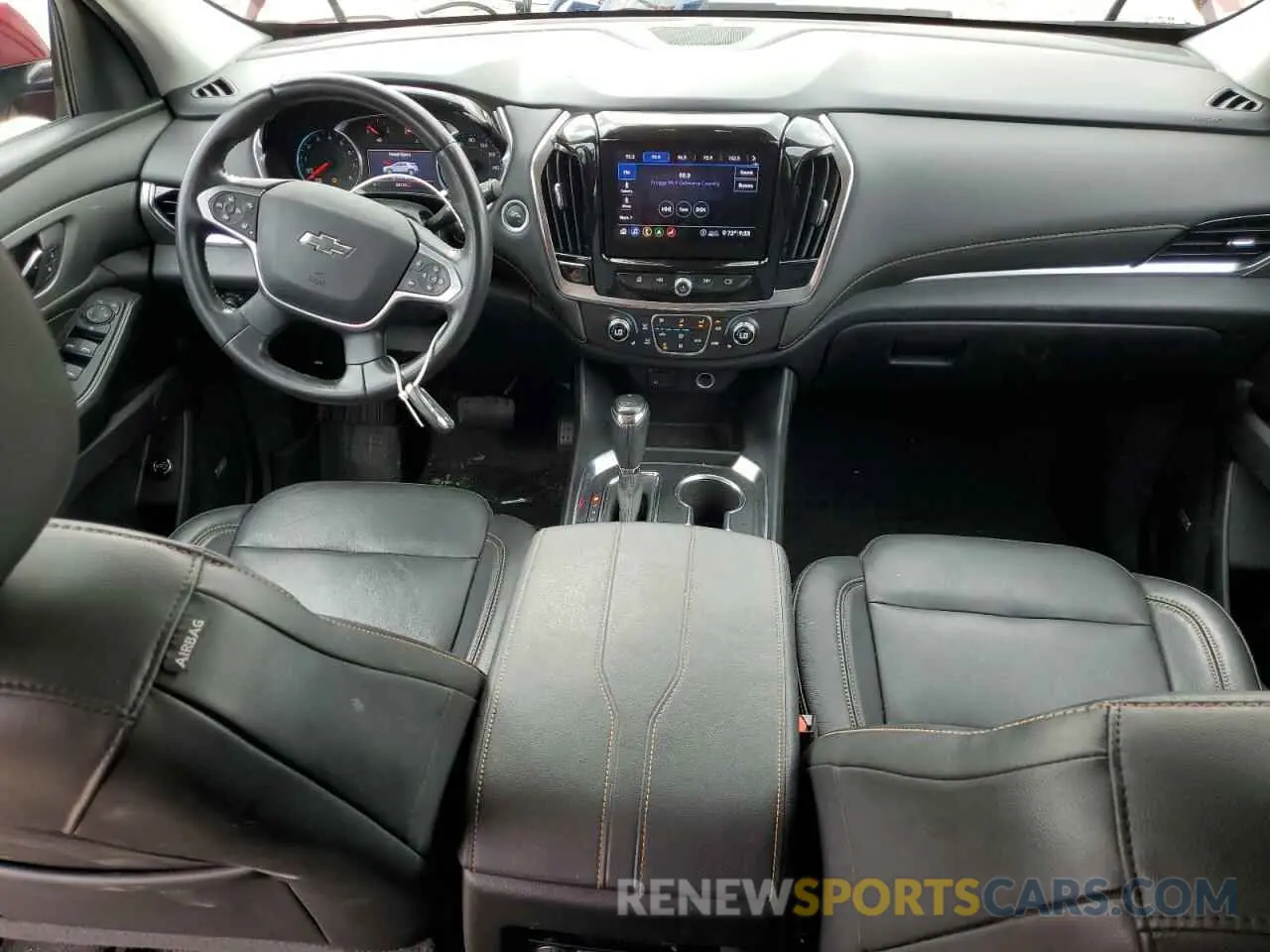8 Photograph of a damaged car 1GNEVJKW1LJ163969 CHEVROLET TRAVERSE 2020