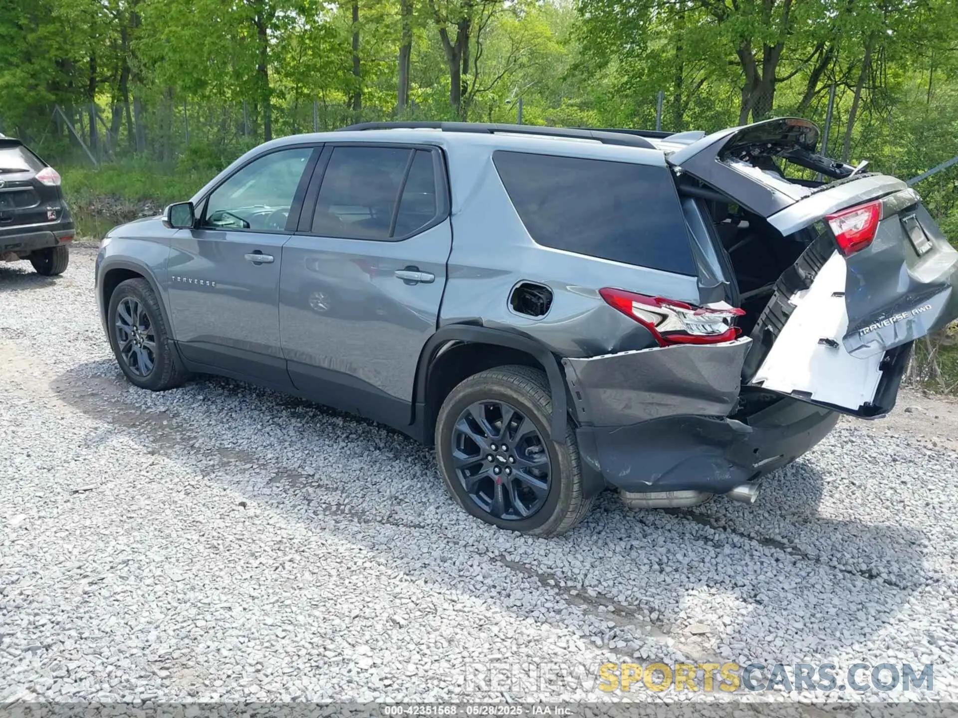 3 Photograph of a damaged car 1GNEVJKW2LJ247766 CHEVROLET TRAVERSE 2020