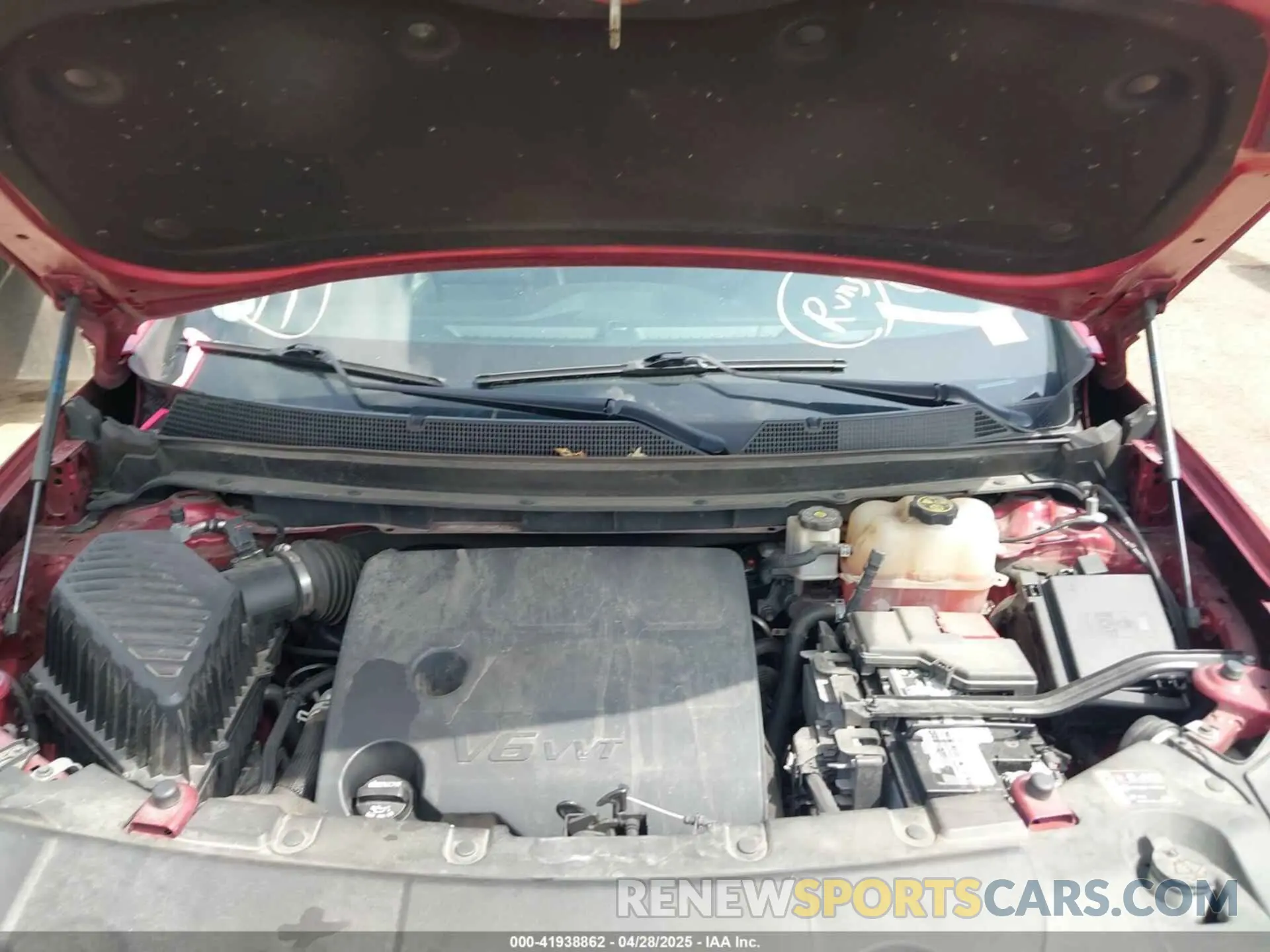 10 Photograph of a damaged car 1GNEVJKW5LJ268627 CHEVROLET TRAVERSE 2020