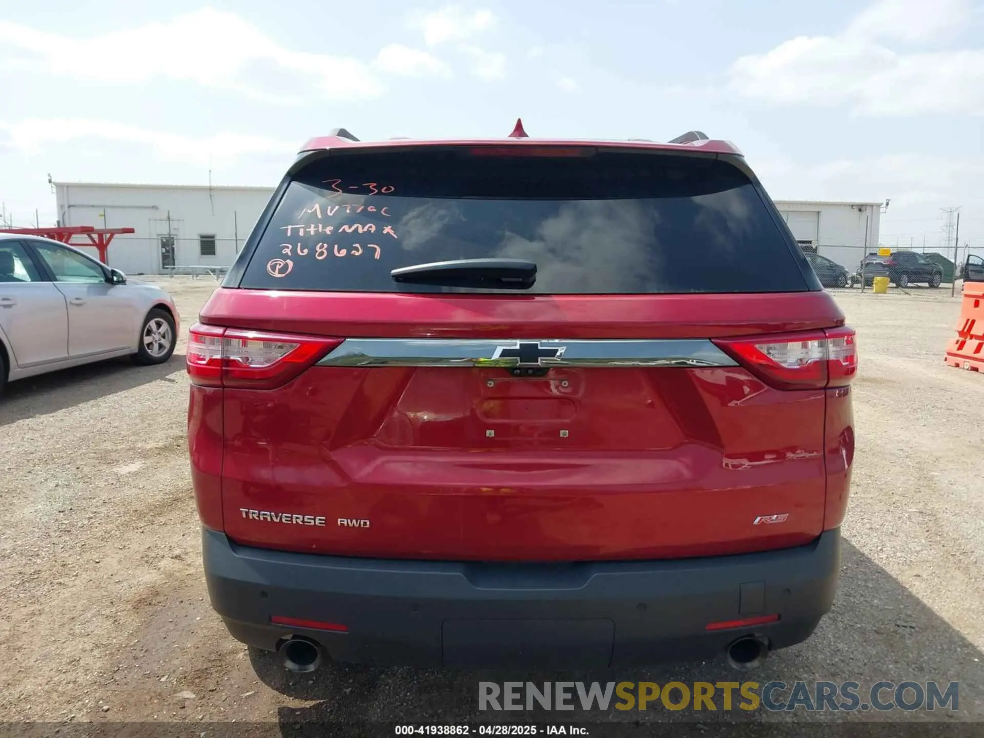 16 Photograph of a damaged car 1GNEVJKW5LJ268627 CHEVROLET TRAVERSE 2020