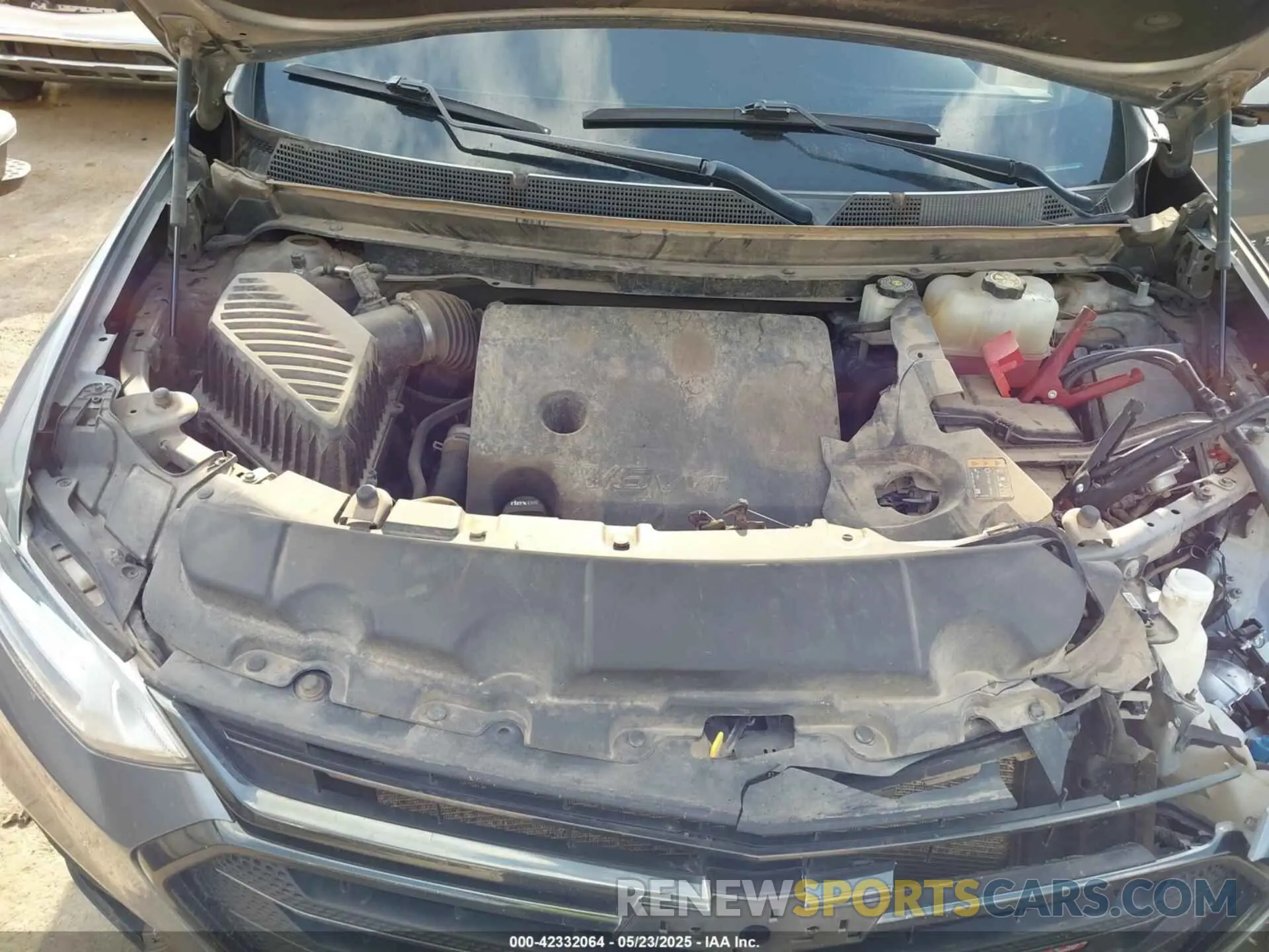10 Photograph of a damaged car 1GNEVJKW6LJ287073 CHEVROLET TRAVERSE 2020