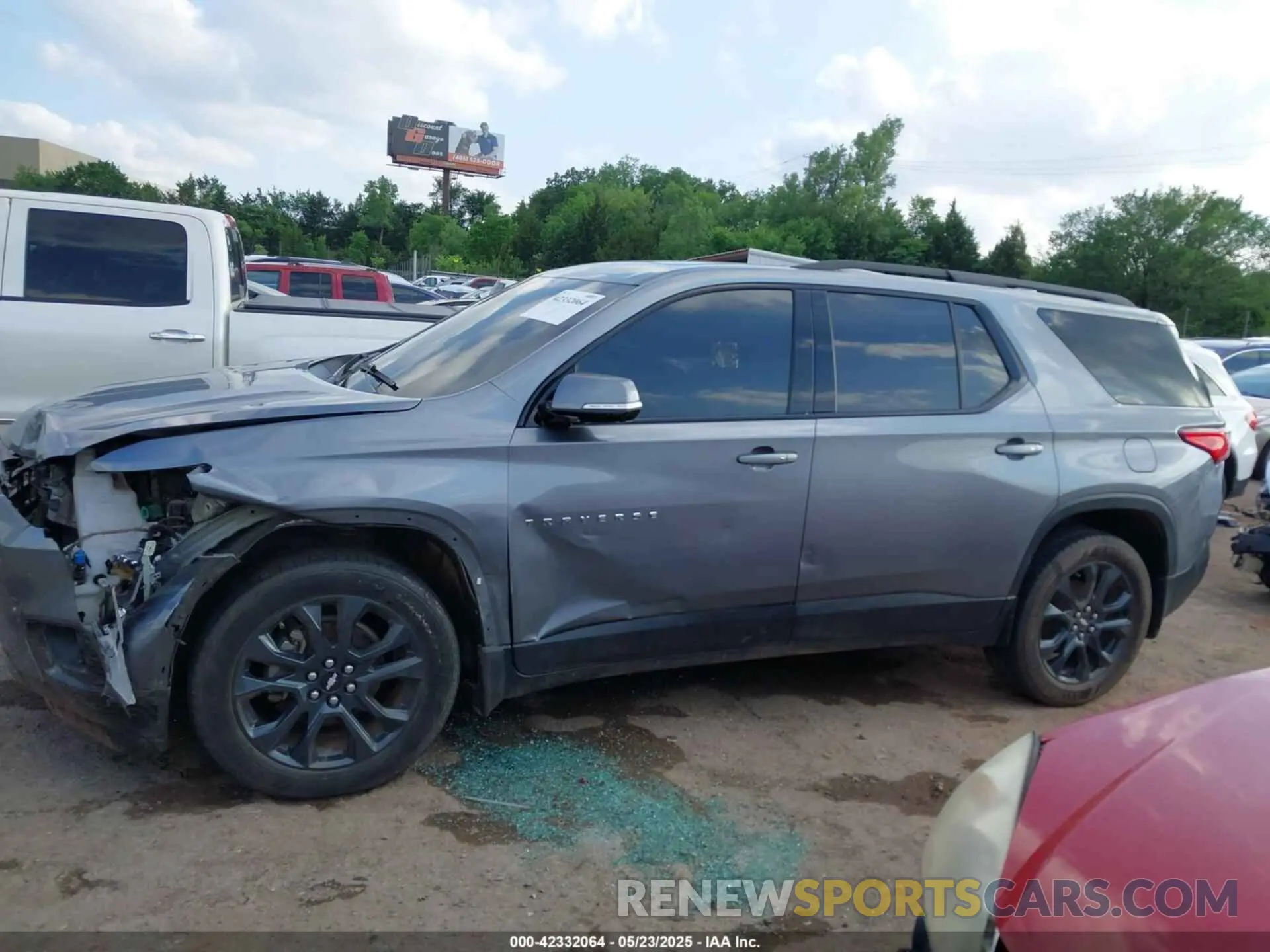 14 Photograph of a damaged car 1GNEVJKW6LJ287073 CHEVROLET TRAVERSE 2020