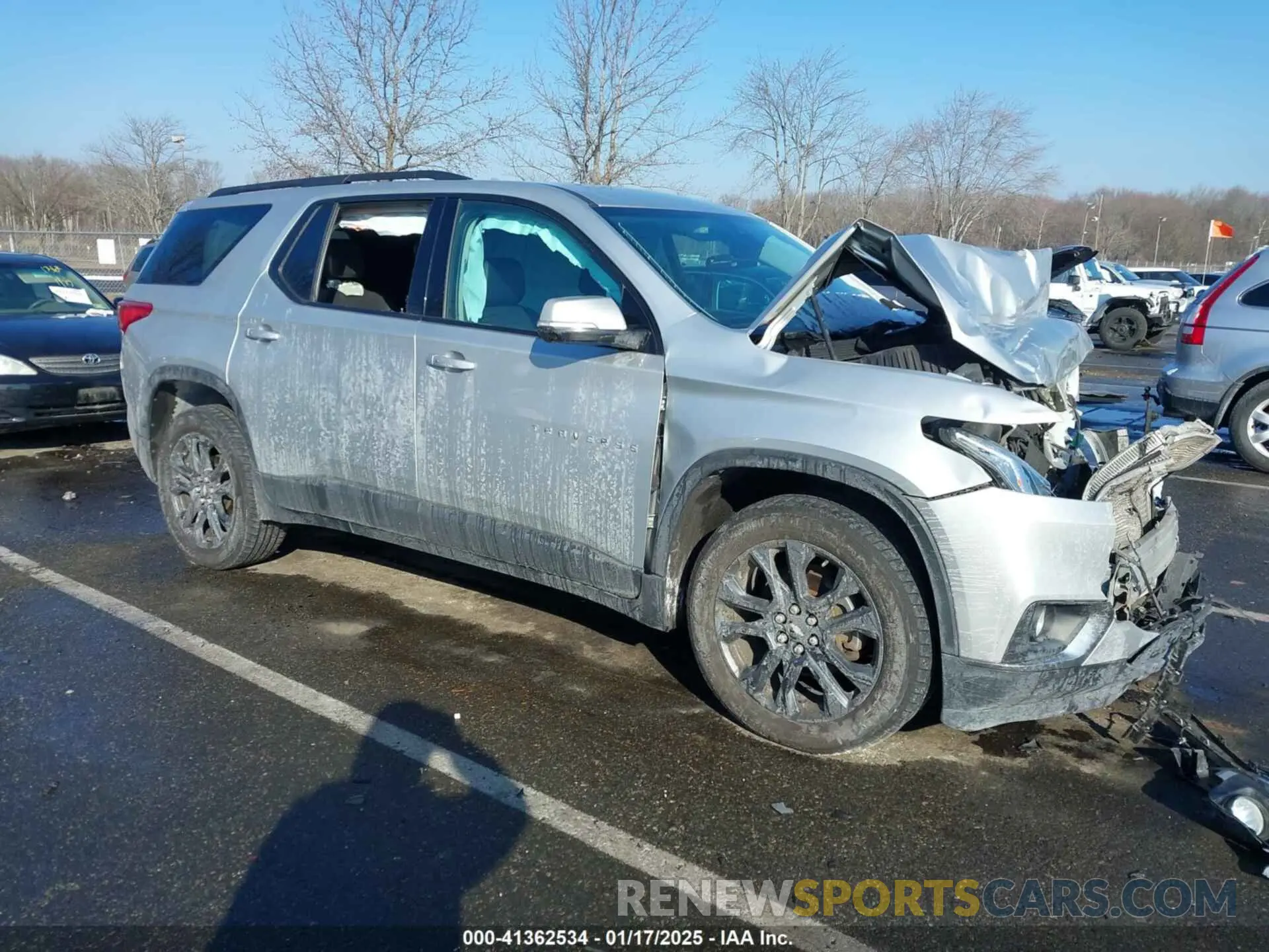 1 Photograph of a damaged car 1GNEVJKWXLJ100918 CHEVROLET TRAVERSE 2020