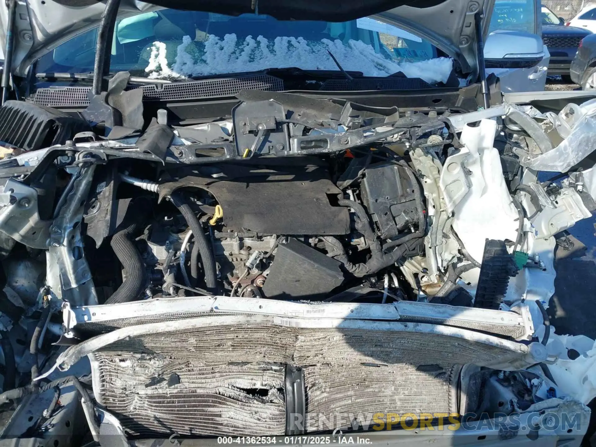 10 Photograph of a damaged car 1GNEVJKWXLJ100918 CHEVROLET TRAVERSE 2020