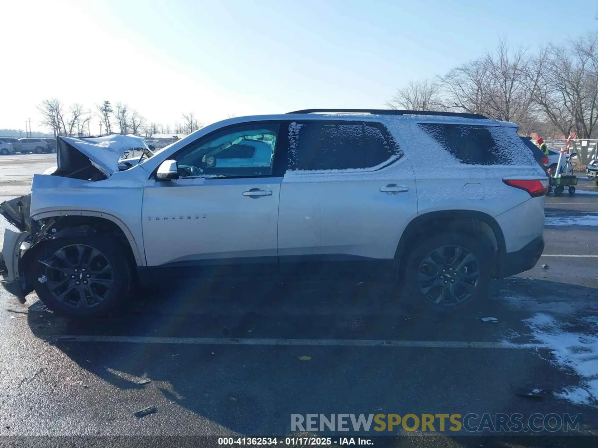 13 Photograph of a damaged car 1GNEVJKWXLJ100918 CHEVROLET TRAVERSE 2020