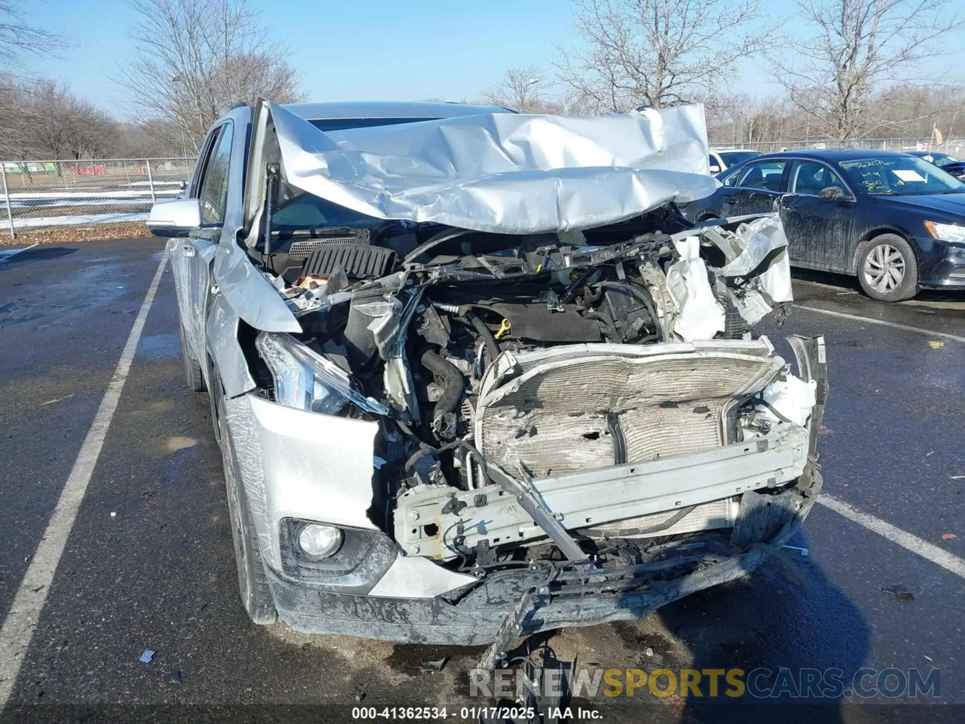6 Photograph of a damaged car 1GNEVJKWXLJ100918 CHEVROLET TRAVERSE 2020