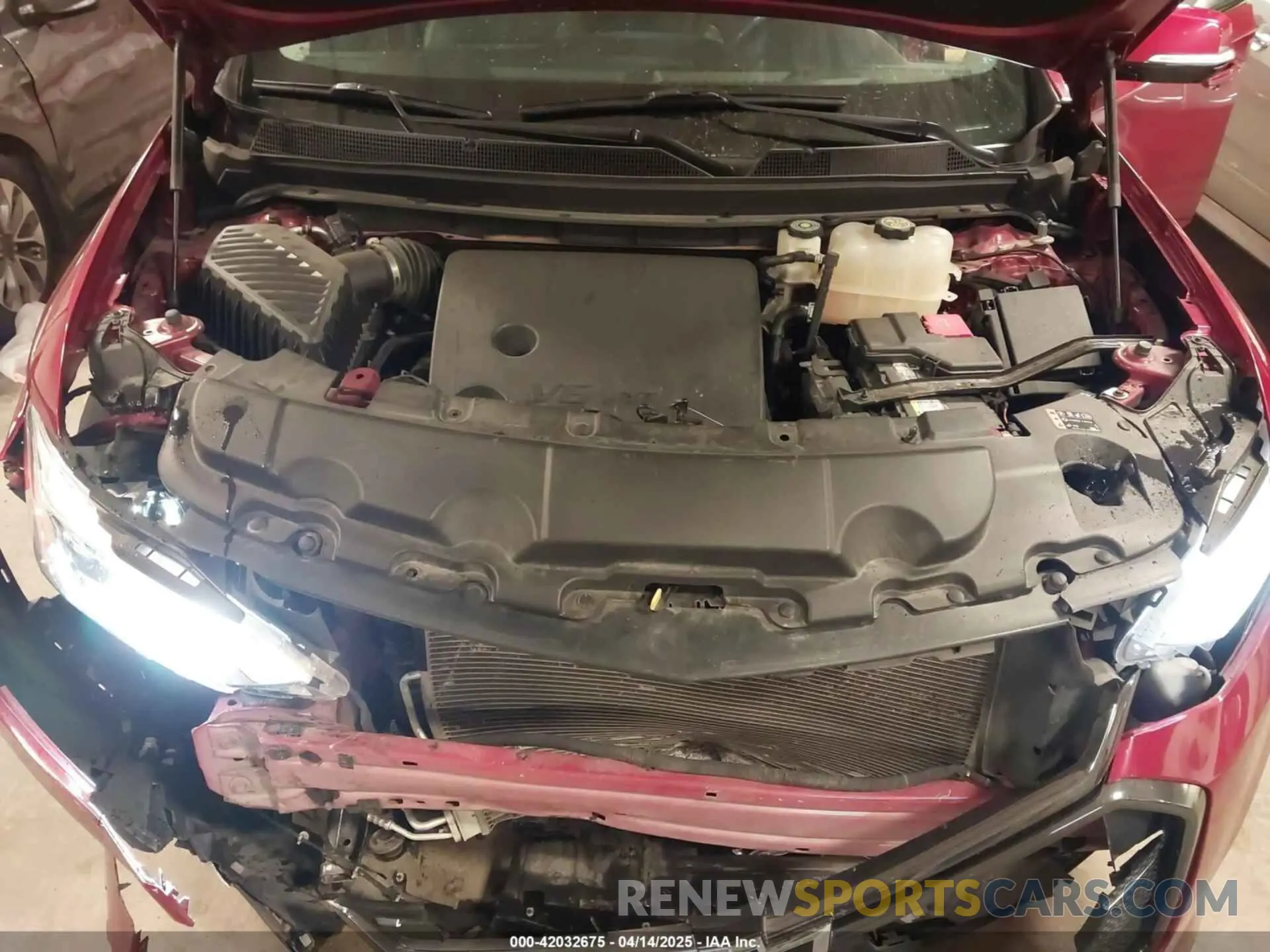10 Photograph of a damaged car 1GNEVJKWXLJ253198 CHEVROLET TRAVERSE 2020