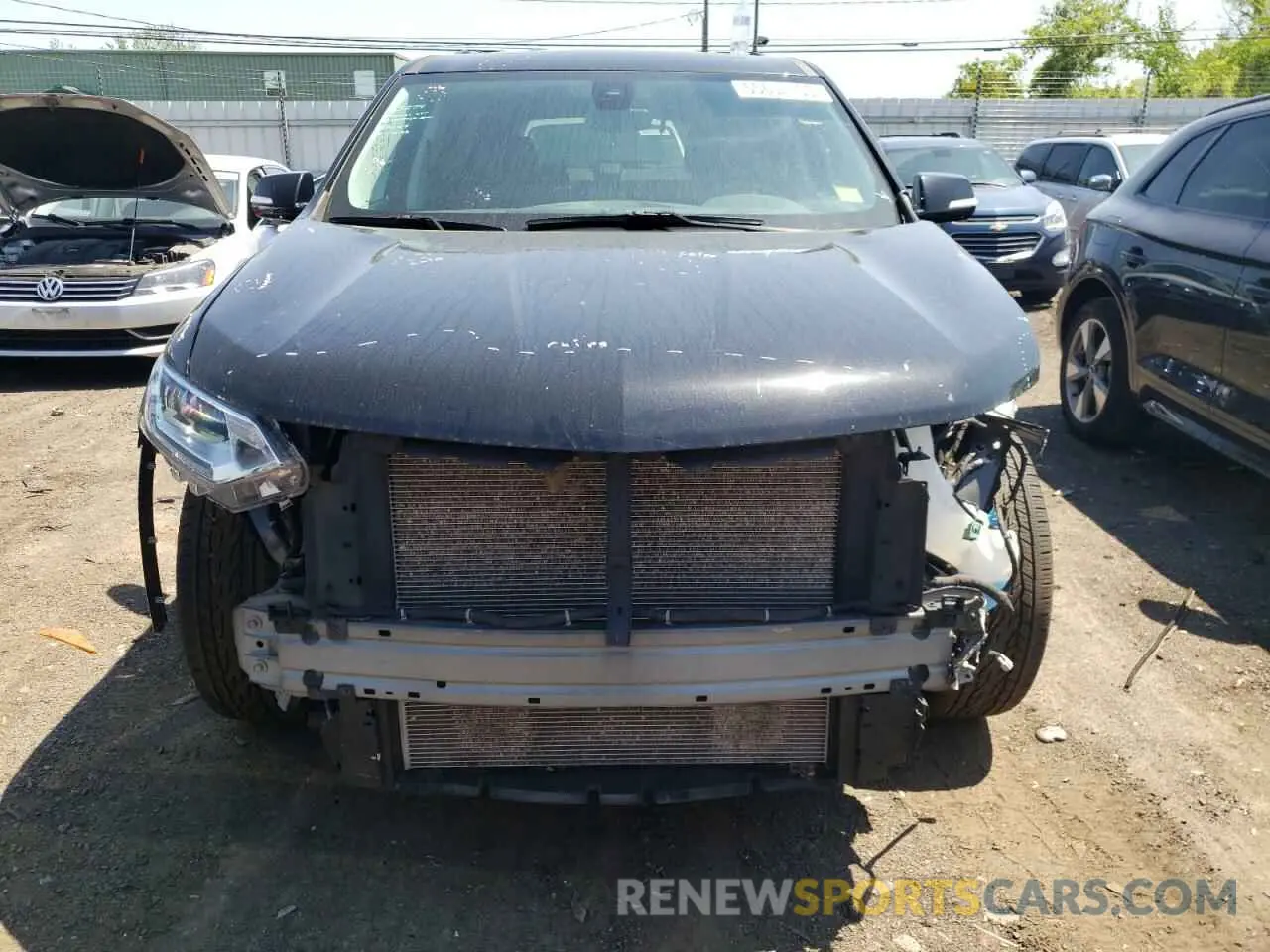 5 Photograph of a damaged car 1GNEVKKW0LJ170868 CHEVROLET TRAVERSE 2020