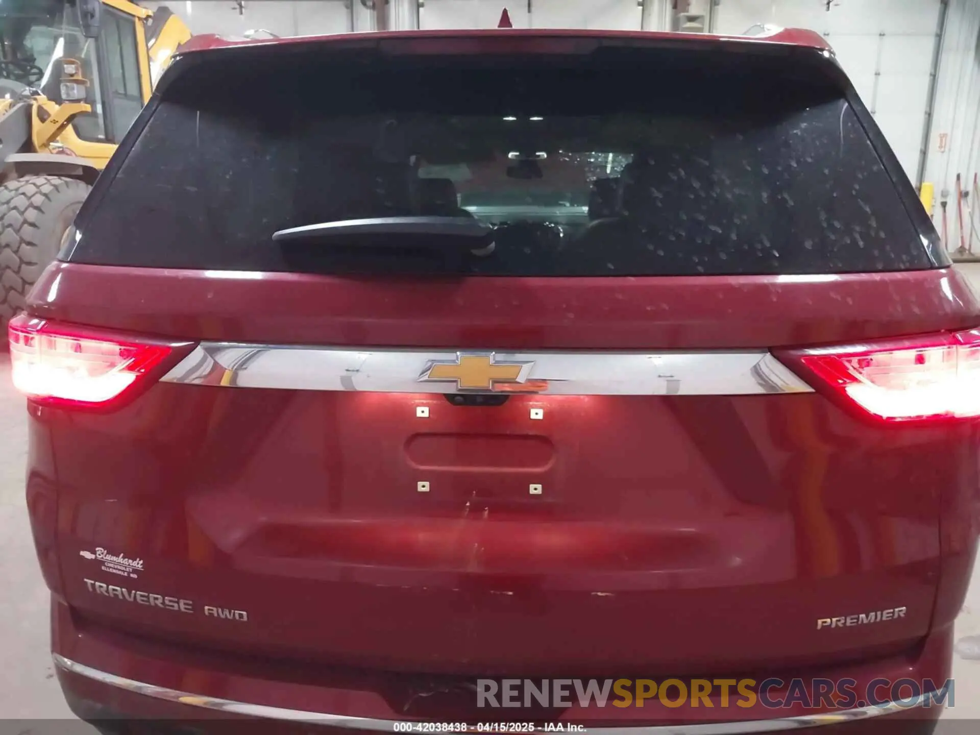 16 Photograph of a damaged car 1GNEVKKW1LJ222041 CHEVROLET TRAVERSE 2020