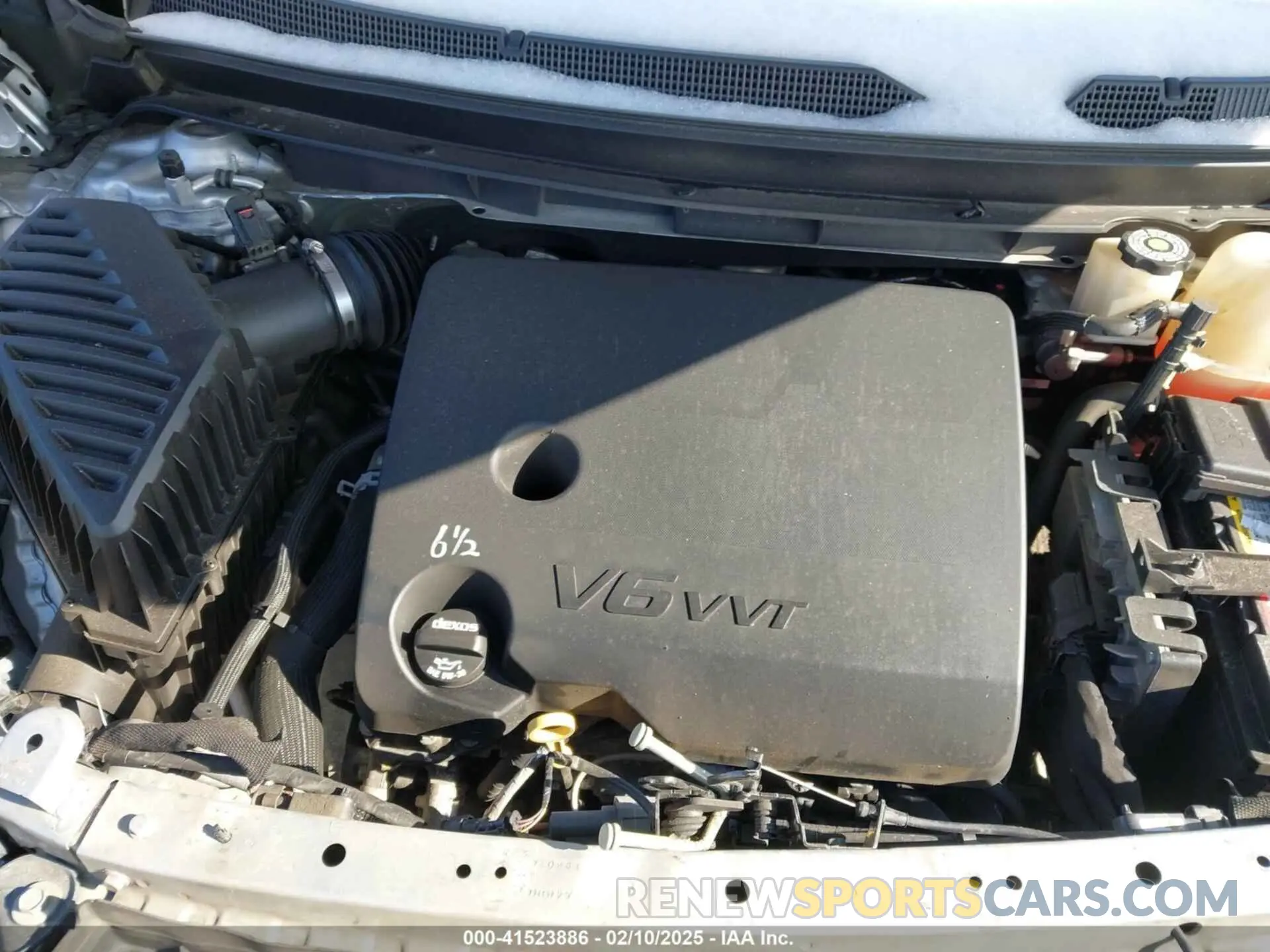 10 Photograph of a damaged car 1GNEVKKW3LJ146063 CHEVROLET TRAVERSE 2020