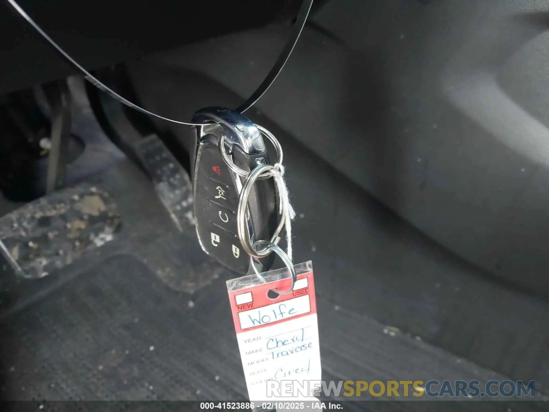 11 Photograph of a damaged car 1GNEVKKW3LJ146063 CHEVROLET TRAVERSE 2020