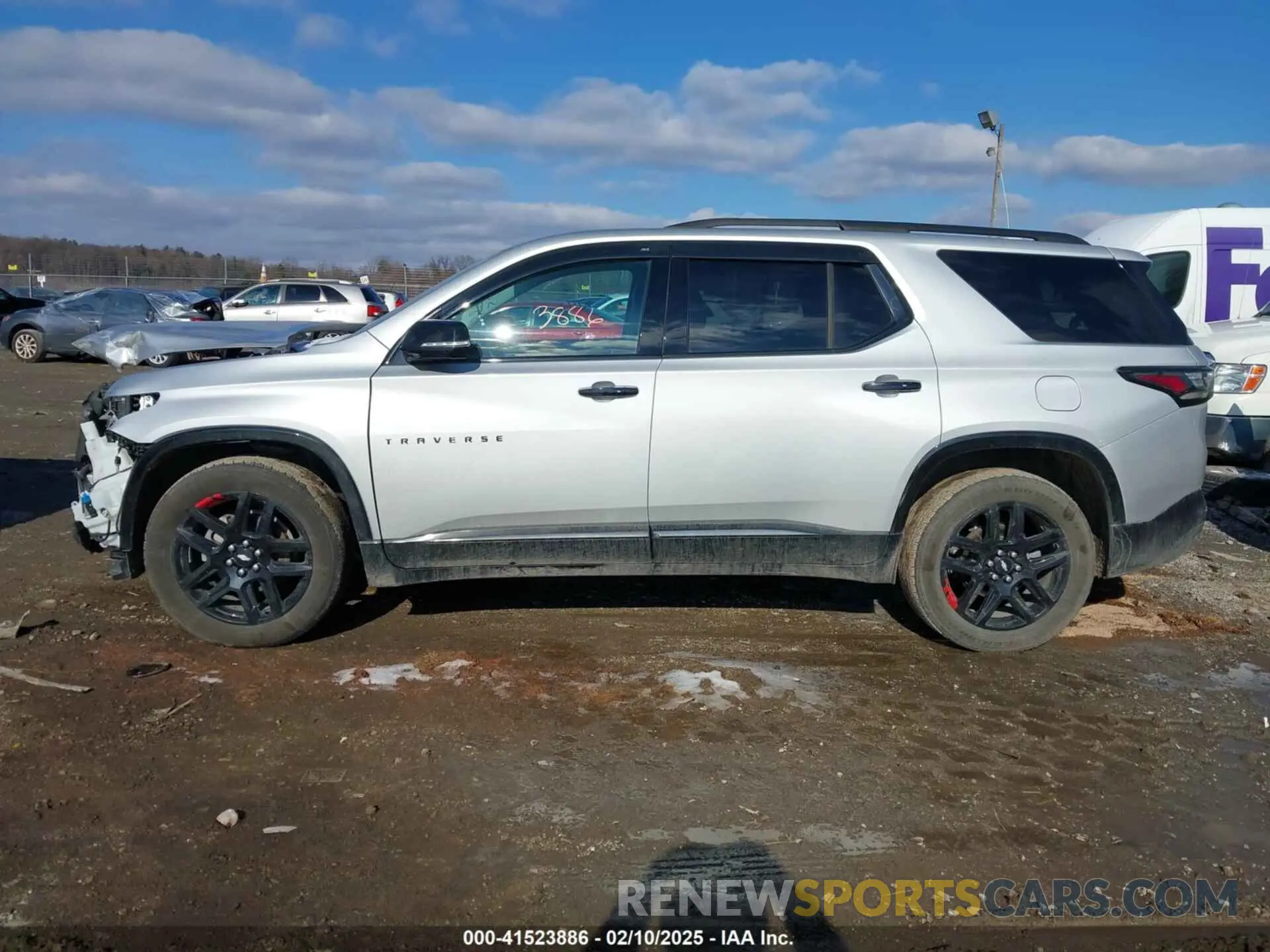 14 Photograph of a damaged car 1GNEVKKW3LJ146063 CHEVROLET TRAVERSE 2020