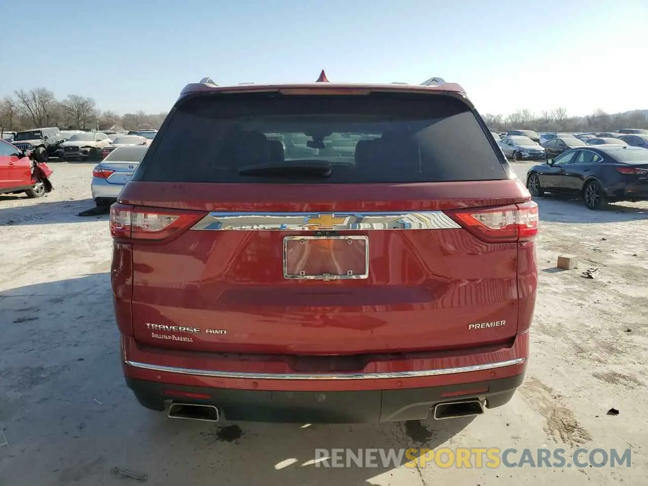 6 Photograph of a damaged car 1GNEVKKW3LJ215432 CHEVROLET TRAVERSE 2020