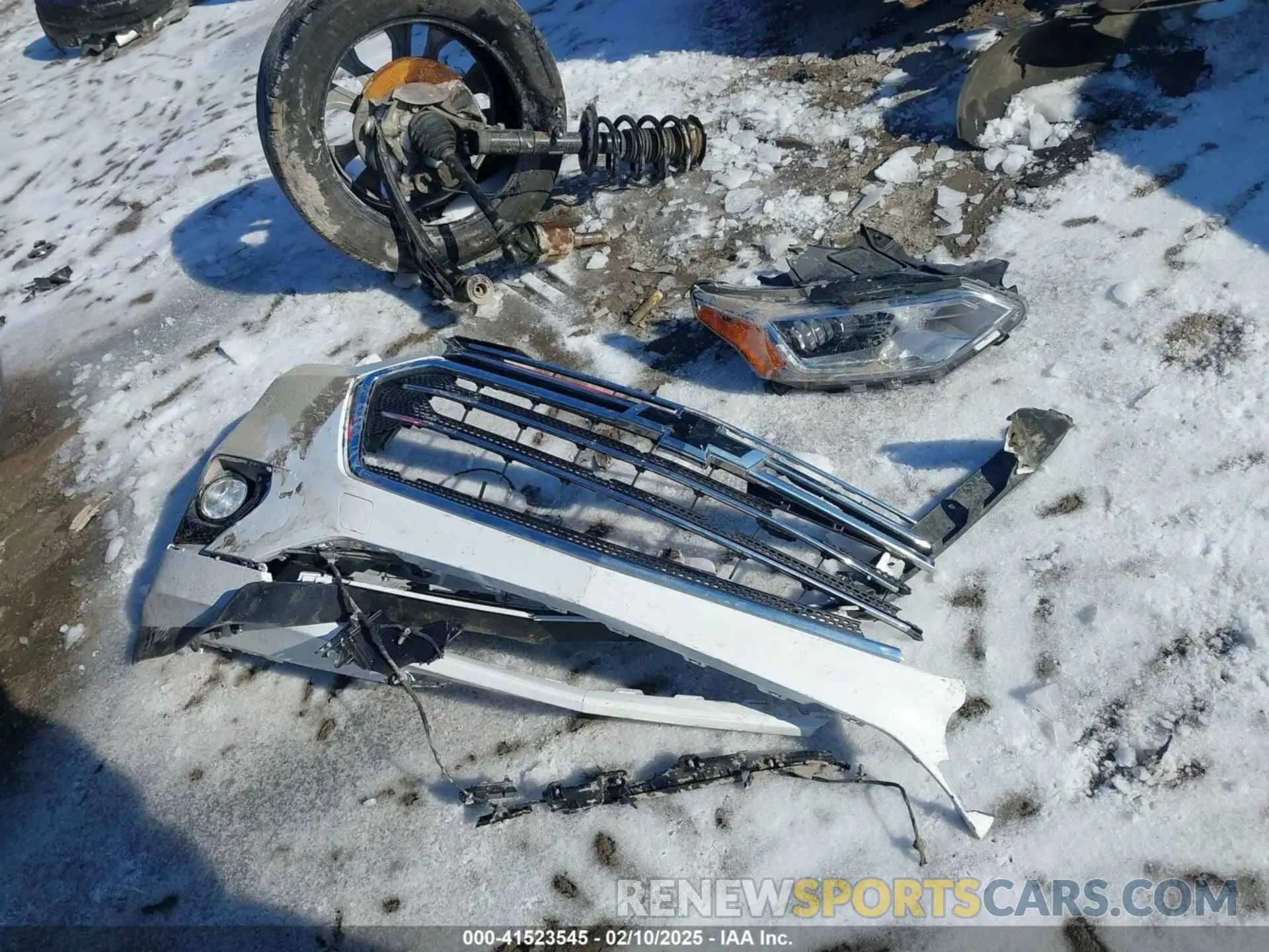 12 Photograph of a damaged car 1GNEVKKW3LJ253520 CHEVROLET TRAVERSE 2020