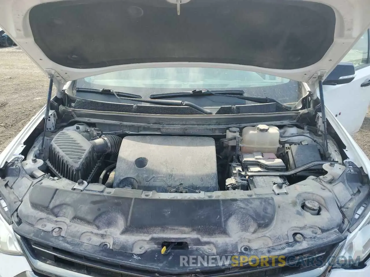 12 Photograph of a damaged car 1GNEVKKW4LJ256281 CHEVROLET TRAVERSE 2020