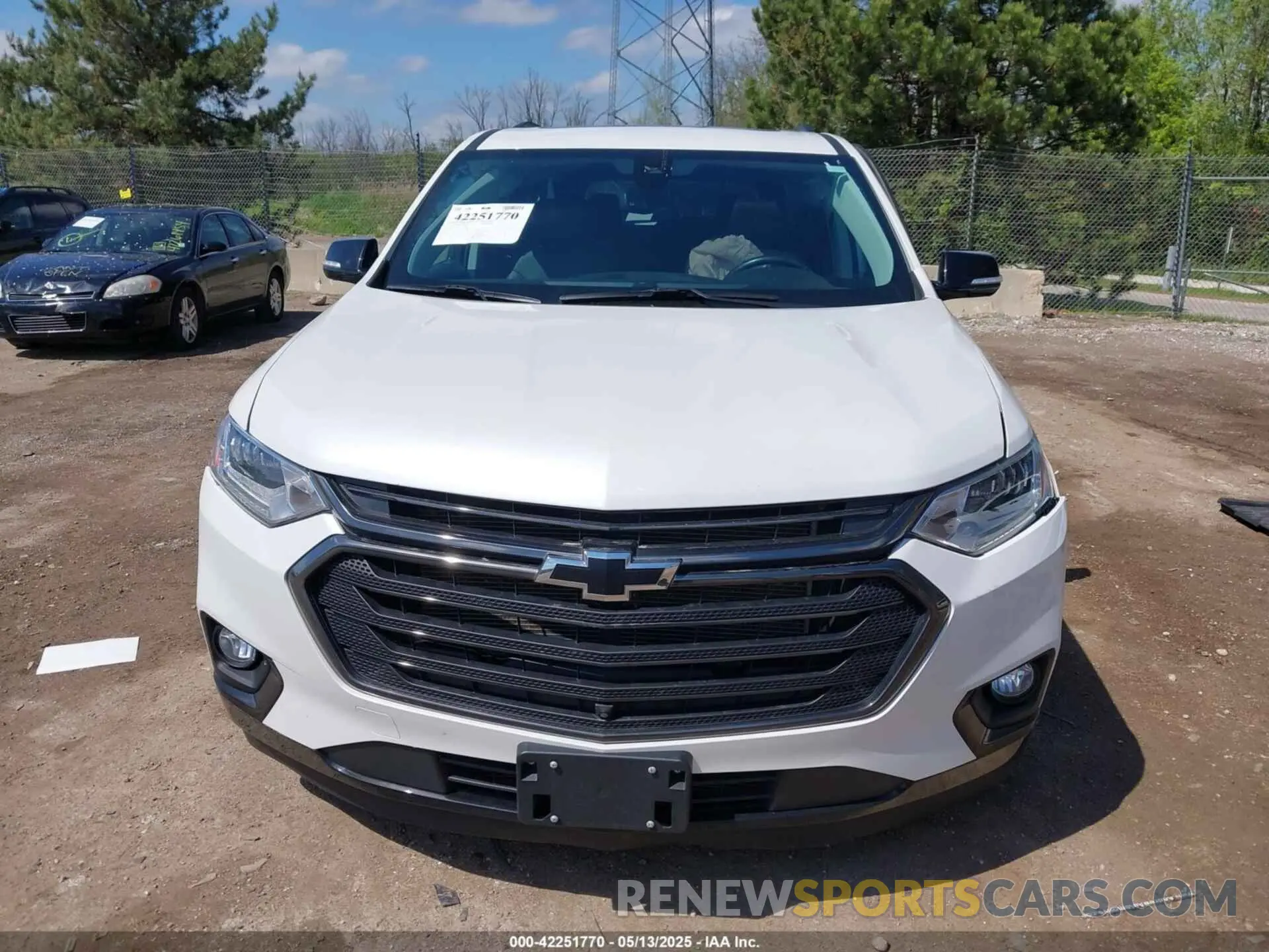12 Photograph of a damaged car 1GNEVKKW7LJ115057 CHEVROLET TRAVERSE 2020