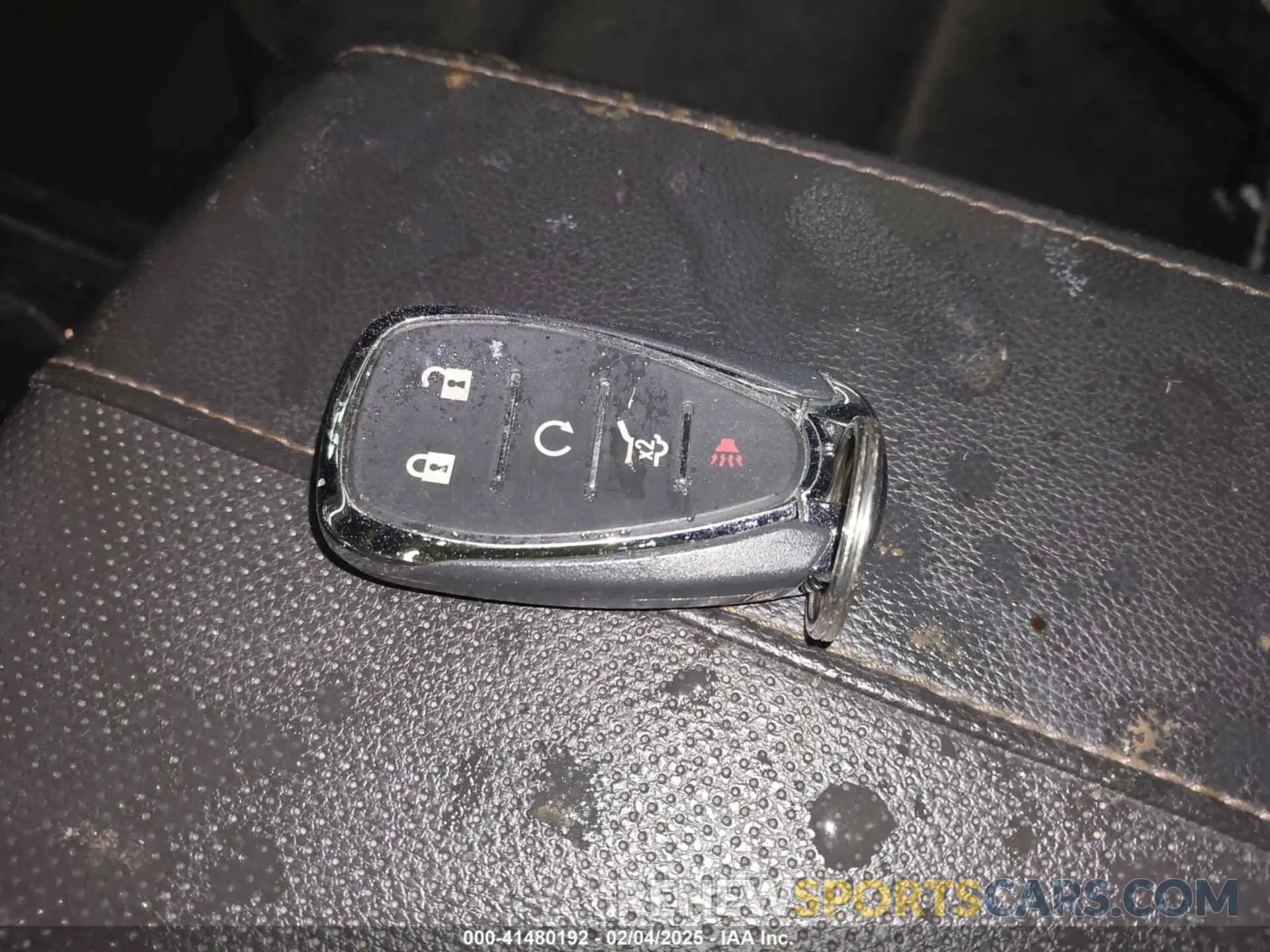 11 Photograph of a damaged car 1GNEVKKW9LJ220148 CHEVROLET TRAVERSE 2020