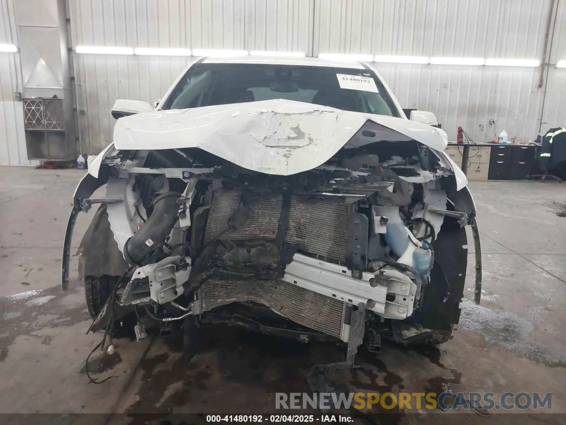 13 Photograph of a damaged car 1GNEVKKW9LJ220148 CHEVROLET TRAVERSE 2020