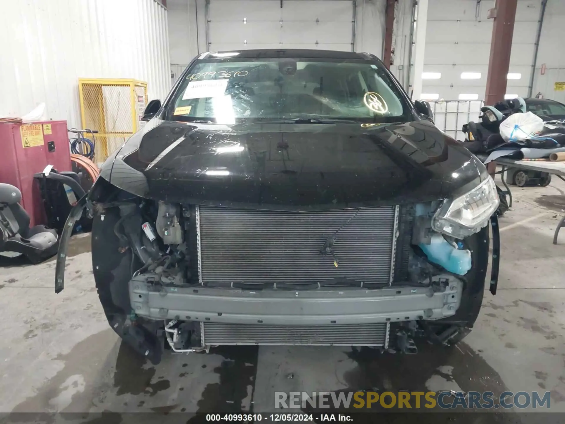 13 Photograph of a damaged car 1GNEVLKW3LJ167596 CHEVROLET TRAVERSE 2020