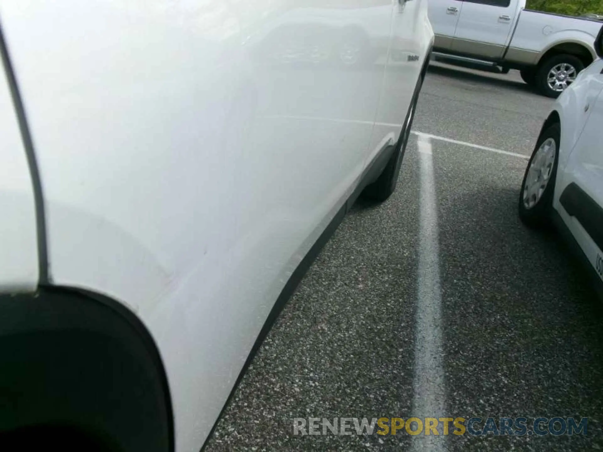 18 Photograph of a damaged car 1GNEVMKW0LJ232345 CHEVROLET TRAVERSE 2020