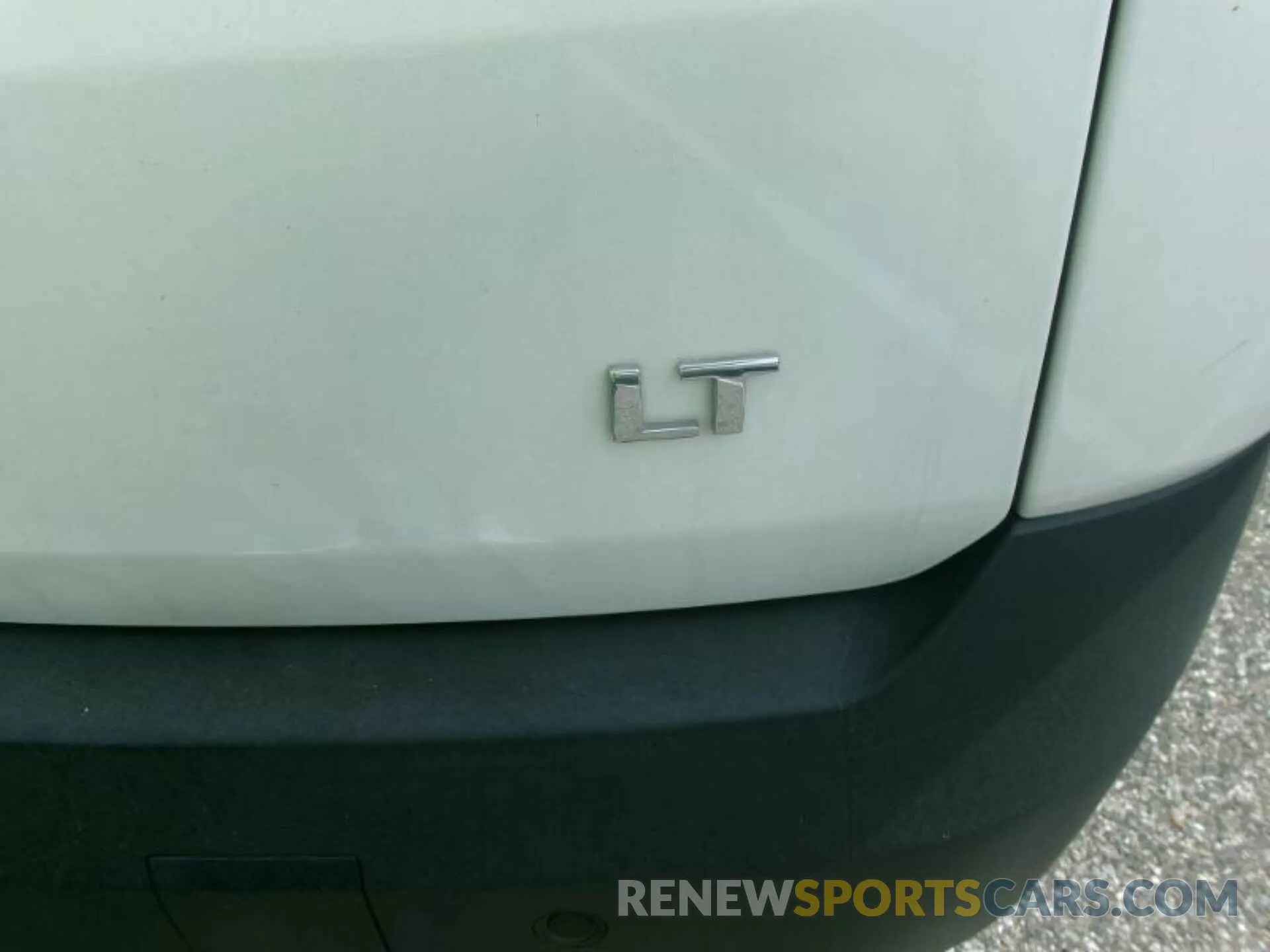 22 Photograph of a damaged car 1GNEVMKW0LJ232345 CHEVROLET TRAVERSE 2020